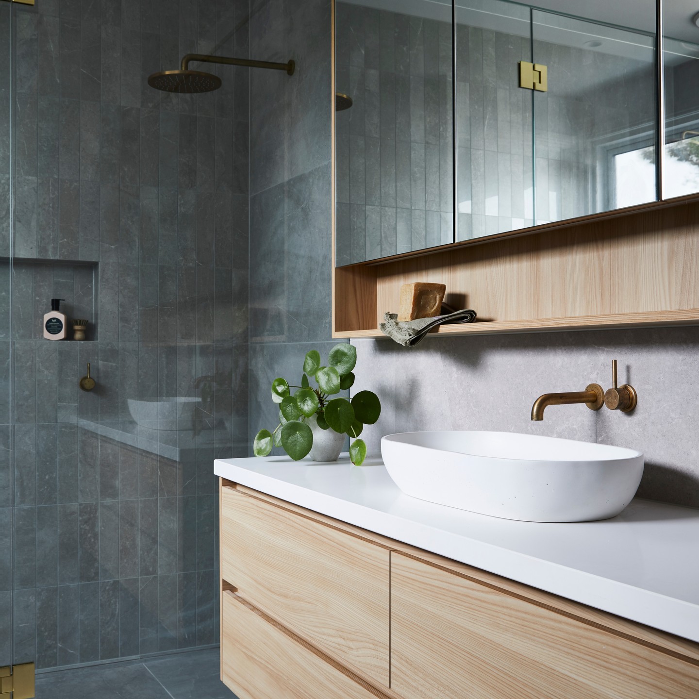 28. Elegant Minimalism Meets Earthy Warmth