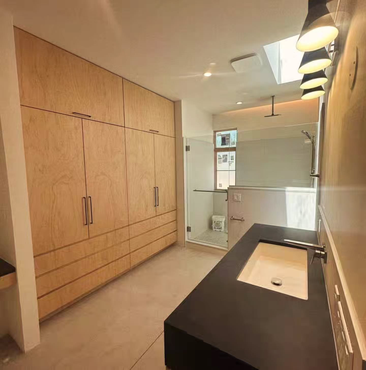 5. Warm Minimalism Meets Sleek Functionality In a Modern Sanctuary