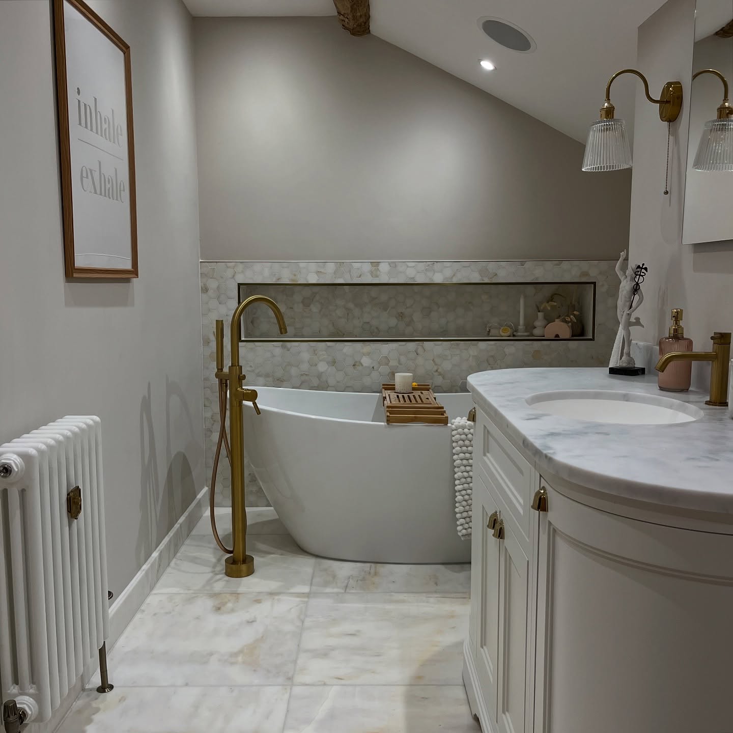21. Sanctuary Of Serenity: a Chic Retreat Elevated by Earthy Elegance