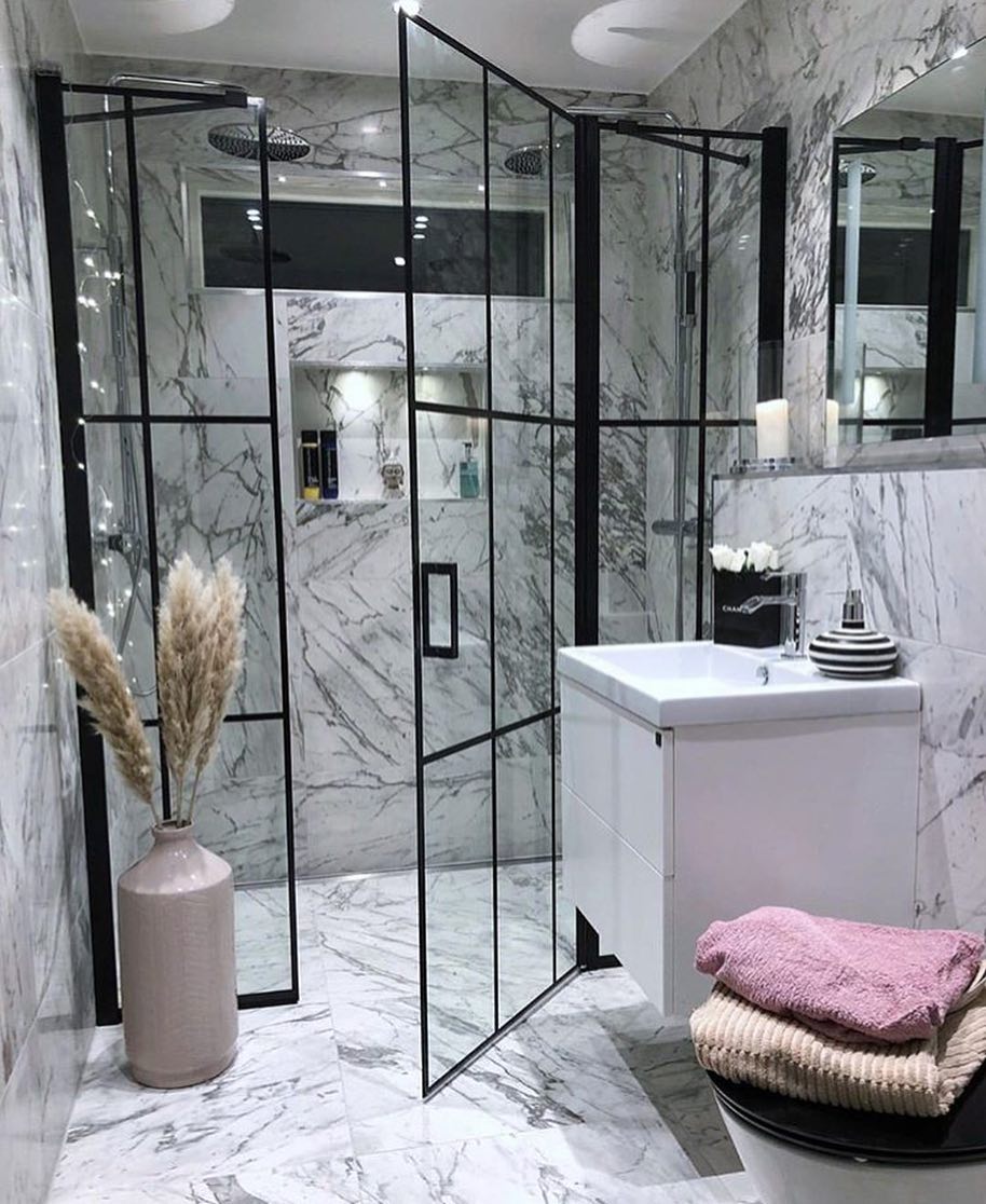 5. Marble Meets Modern Minimalism: a Chic Retreat