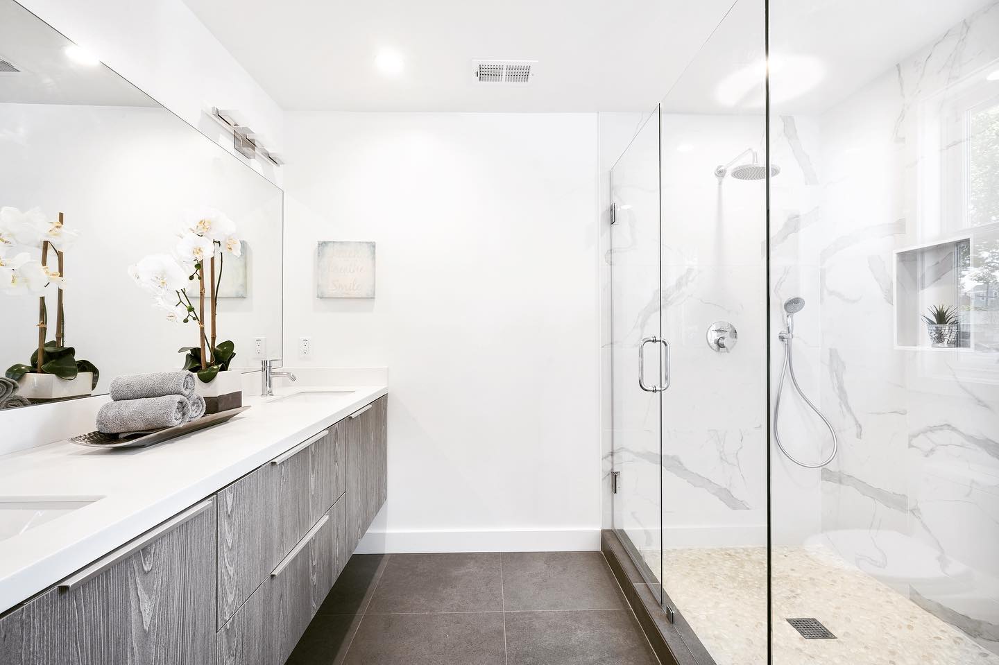 23. Serenity In Simplicity: a Zen-inspired Double Sink Escape