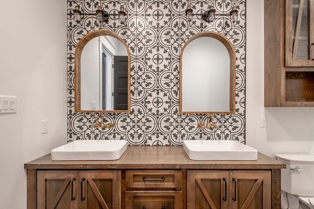 25. Vintage Elegance Meets Modern Functionality