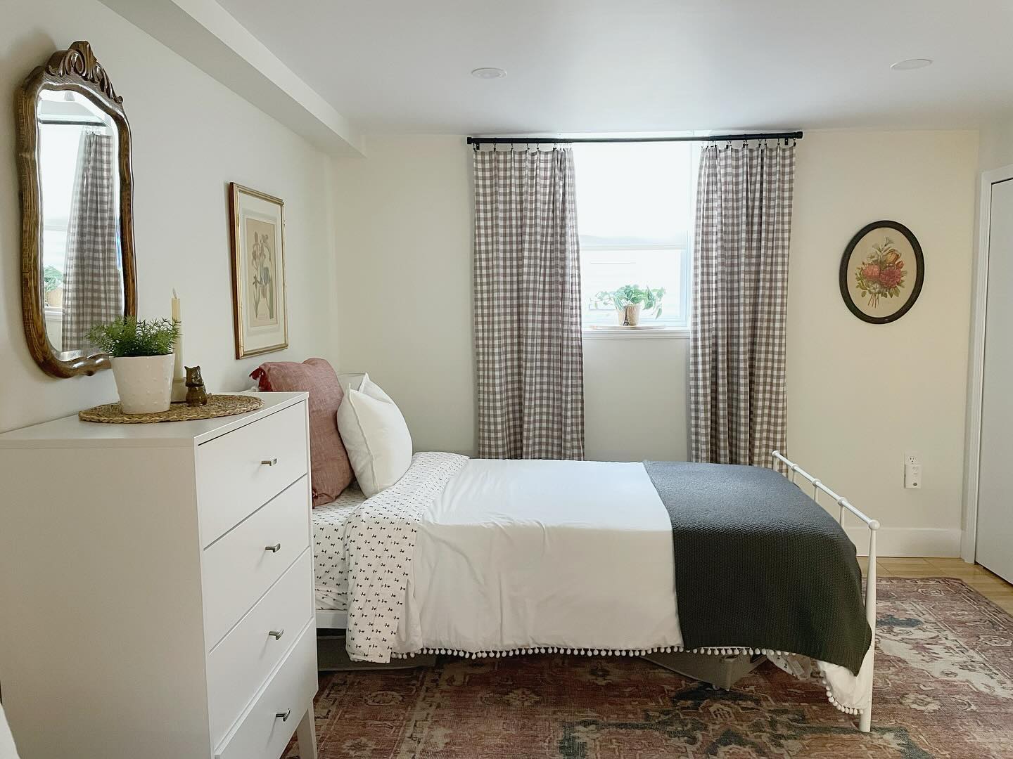 20. Timeless Tranquility: a Cozy Retreat In Subtle Tones