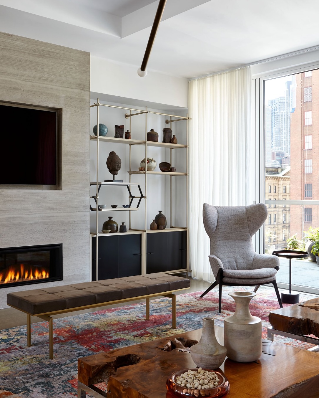 11. Sophisticated Minimalism Meets Eclectic Charm