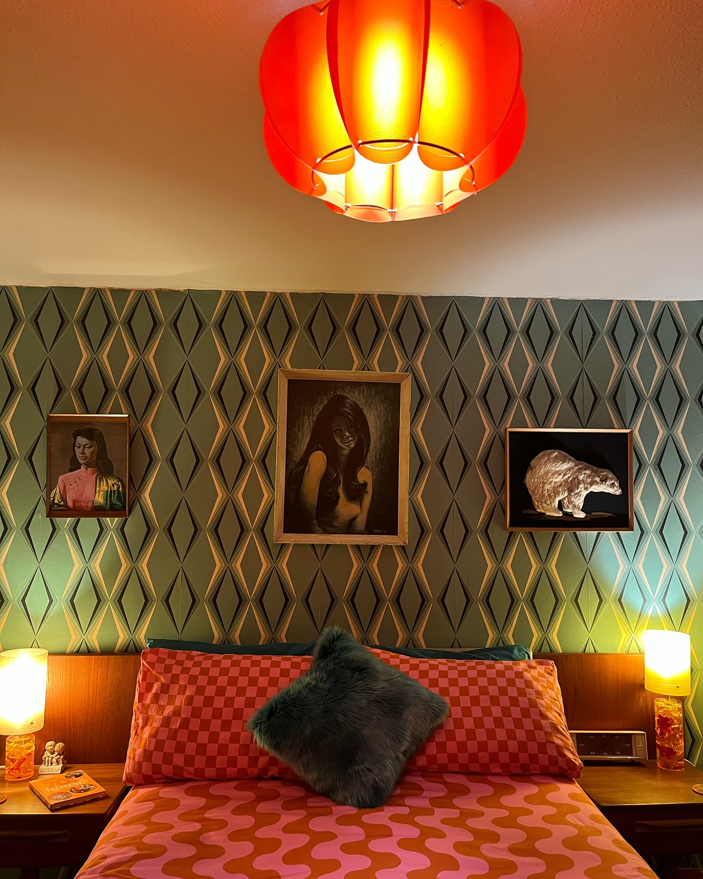 22. a Canopy Of Roses and Lace Over a Brass Bed Frame