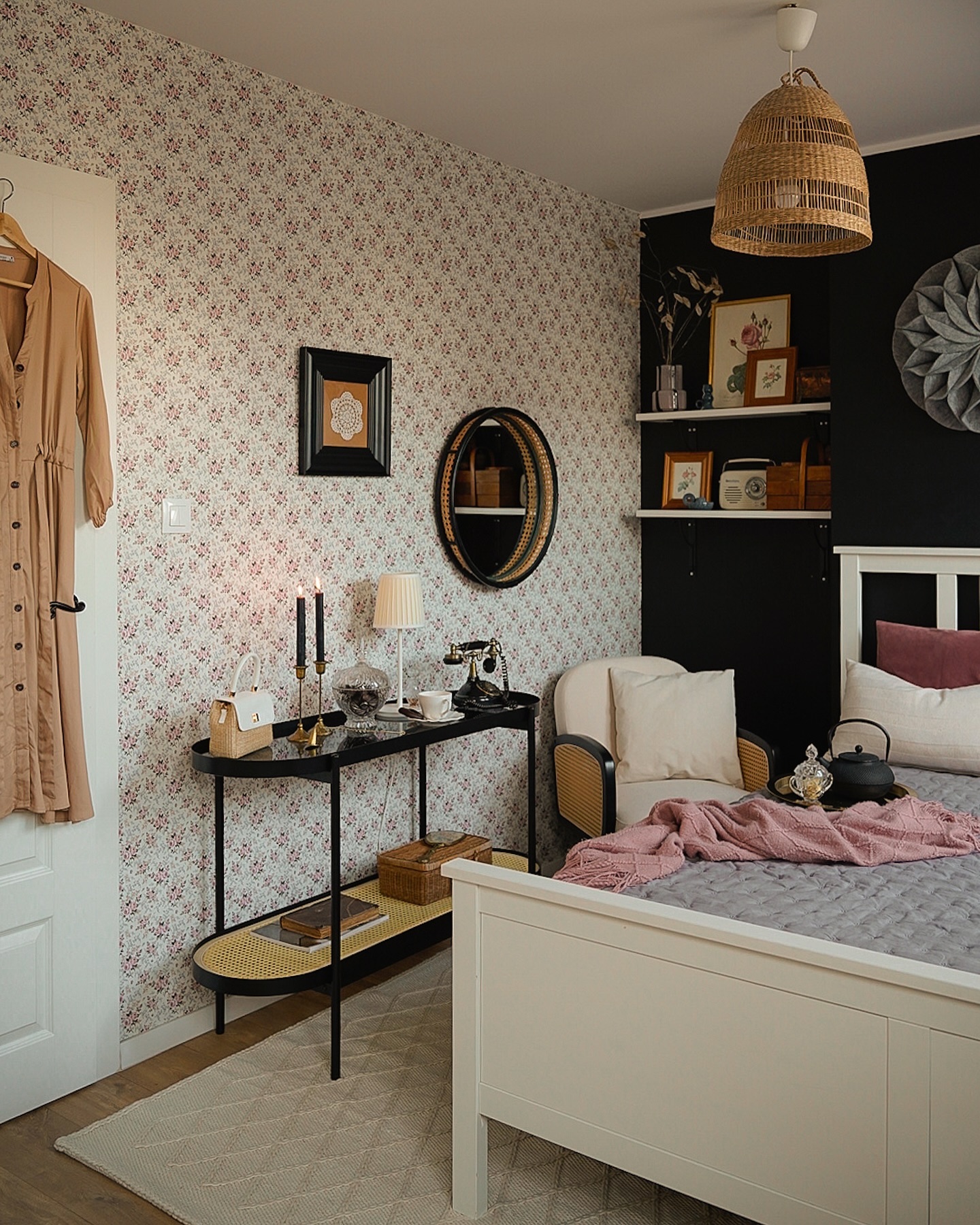 9. Vintage Rosewood Vanity with Gold-accented Mirror Reflects Timeless Charm