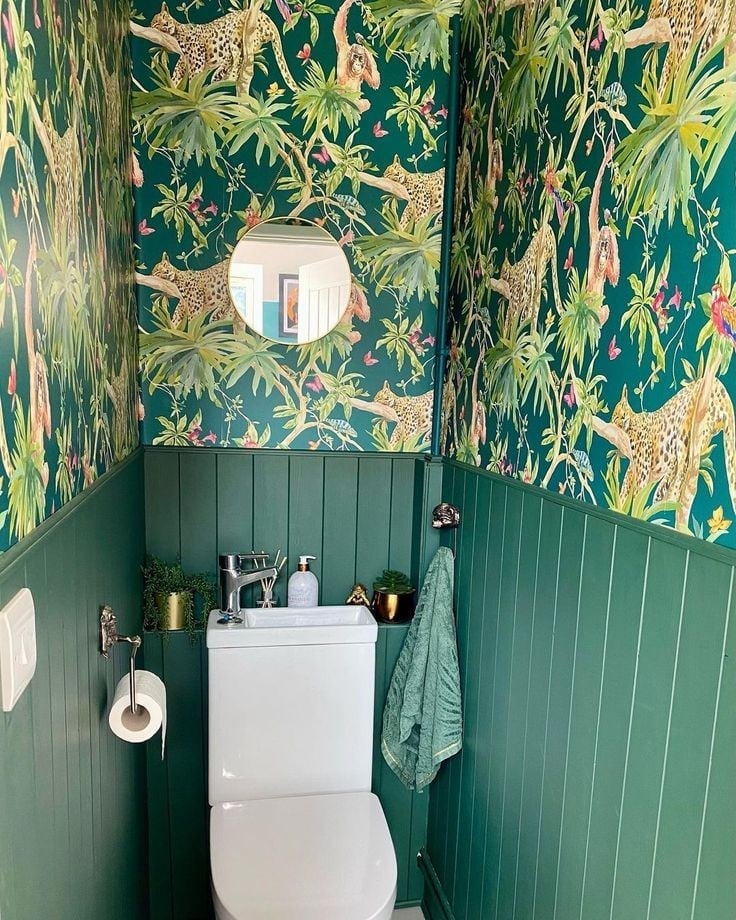 13. Jungle Chic: Transforming Your Bathroom Into a Tropical Oasis