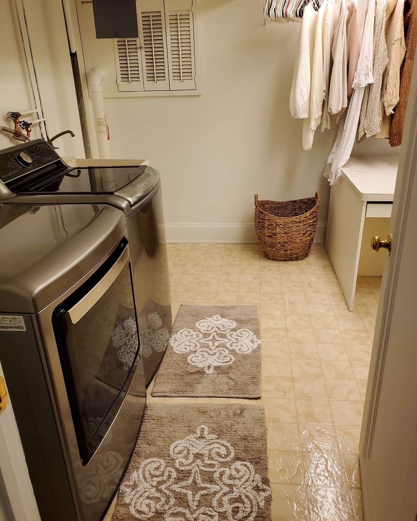 15. Transform Your Laundry Space Into a Cozy Nook
