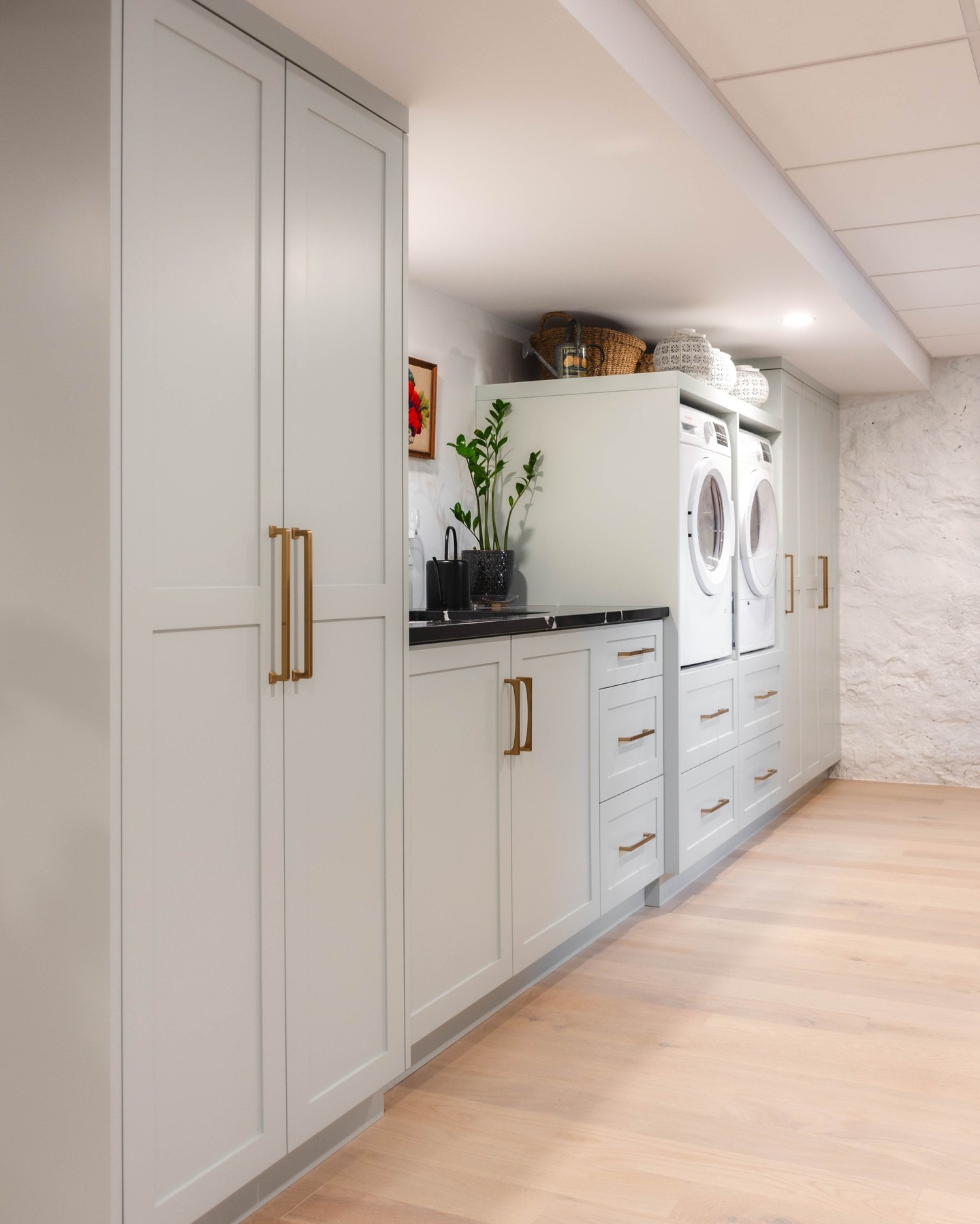 23. Elegant Efficiency: the Chic Minimalist Laundry Retreat