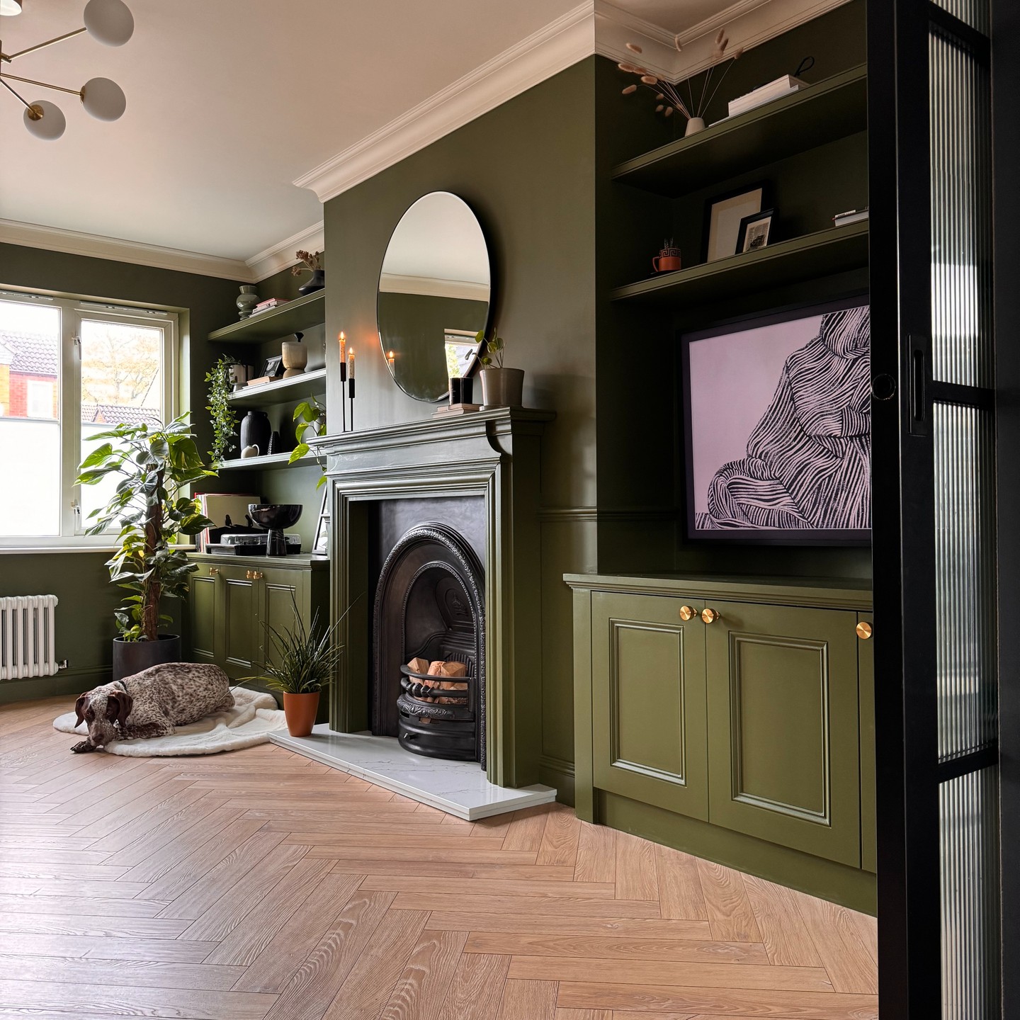 2. Nature-infused Elegance: a Cozy Green Oasis