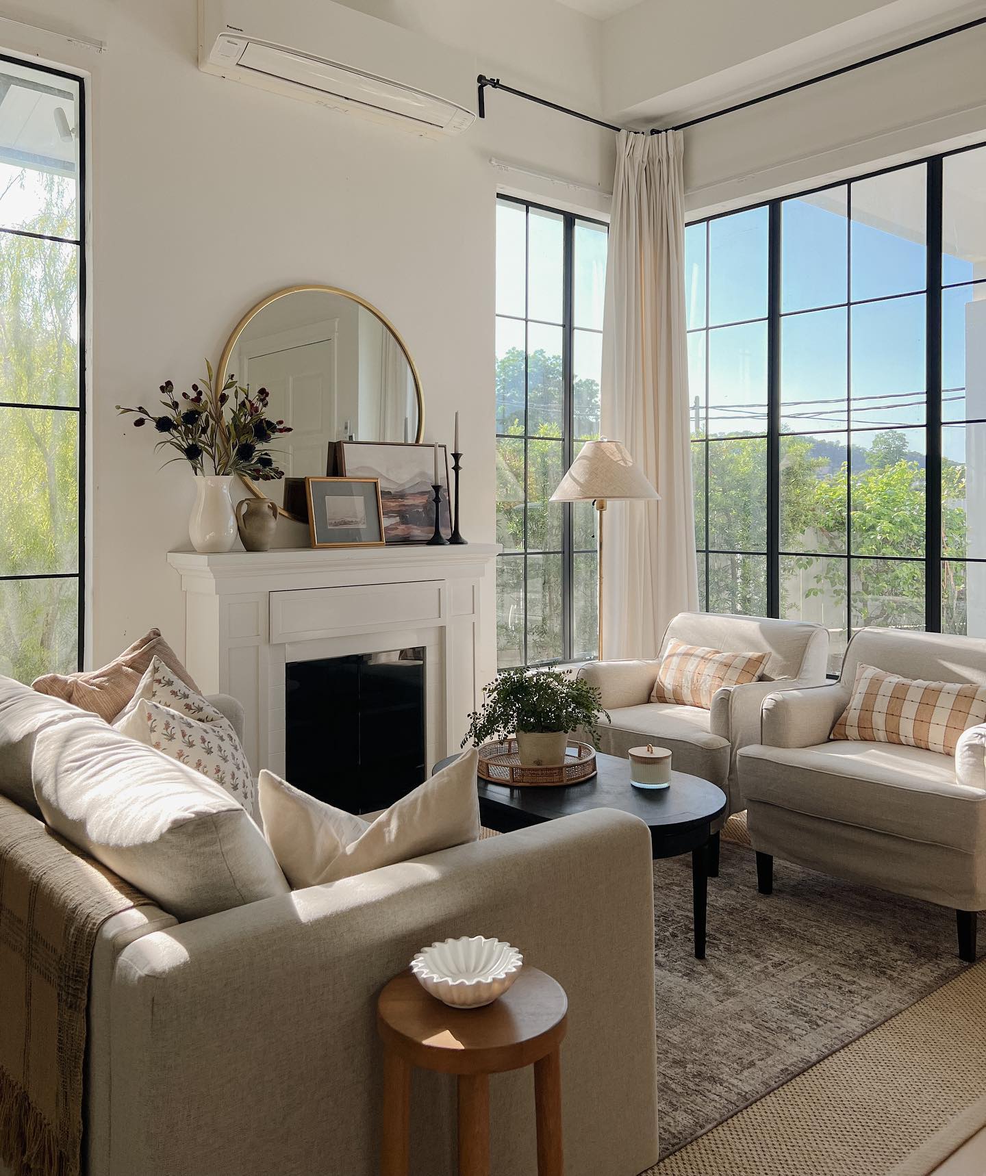 33. Sun-kissed Serenity: Embracing Natural Light In Cozy Chic