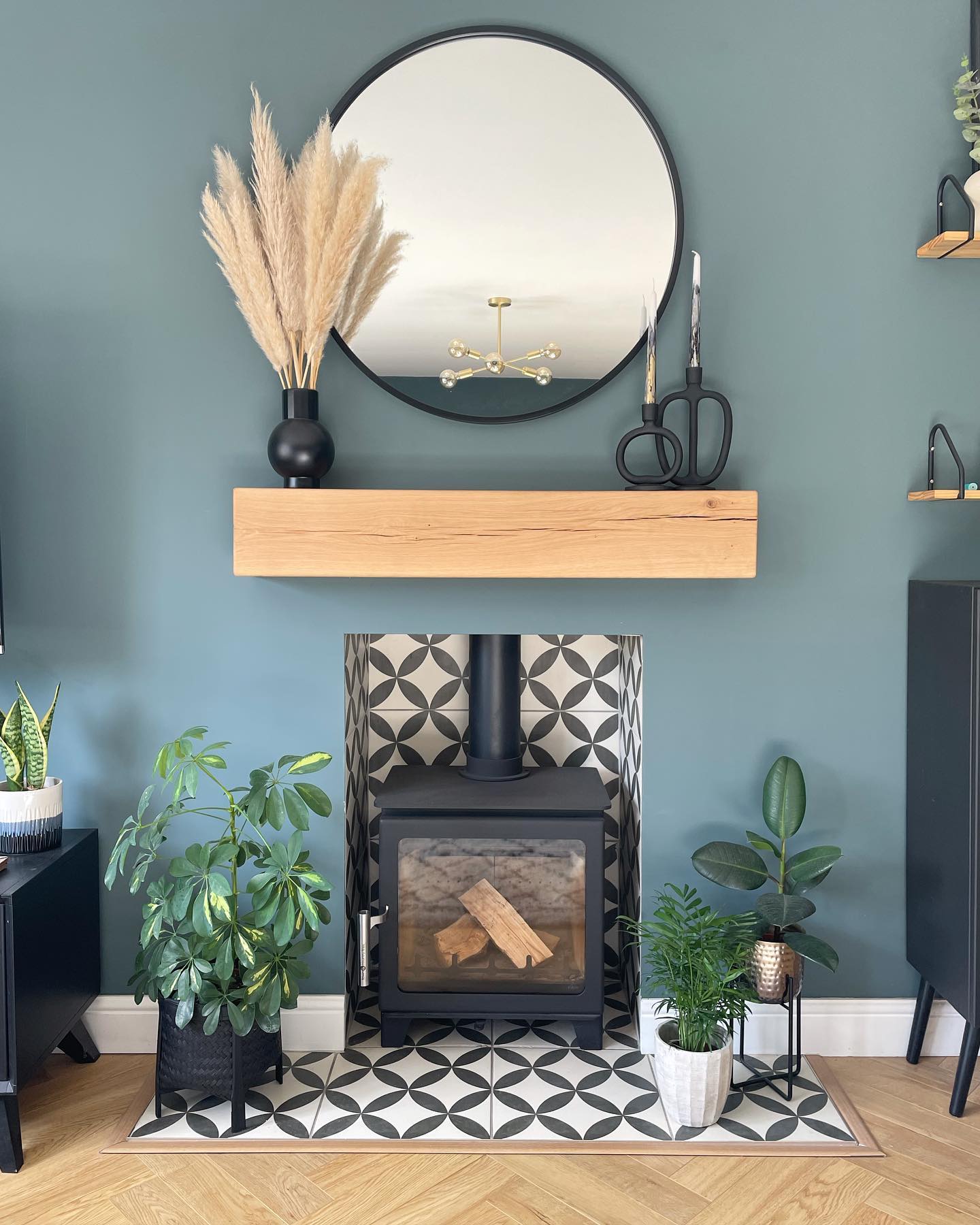 27. Warmth Meets Modern Serenity: a Cozy Retreat with Graphic Flair