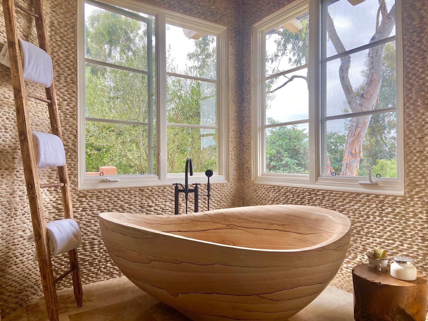 43. Nature’s Embrace: a Serene Oasis Bathed In Organic Elegance