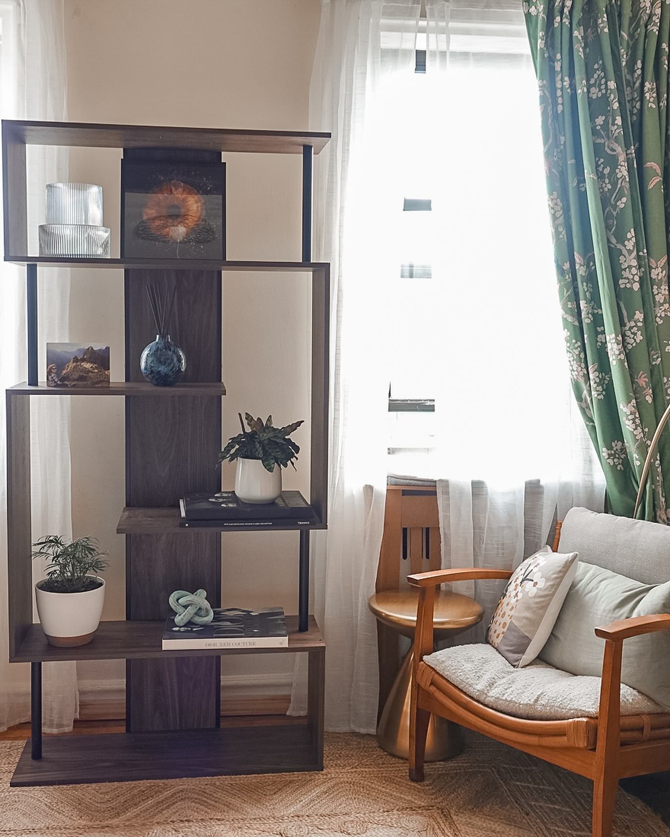 34. Living Artistry: a Modernist Corner Of Nature and Design