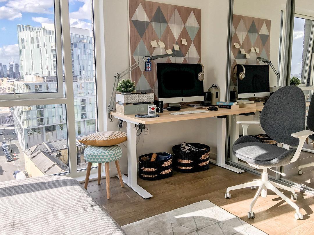8. Urban Oasis: a Serene Workspace with a View