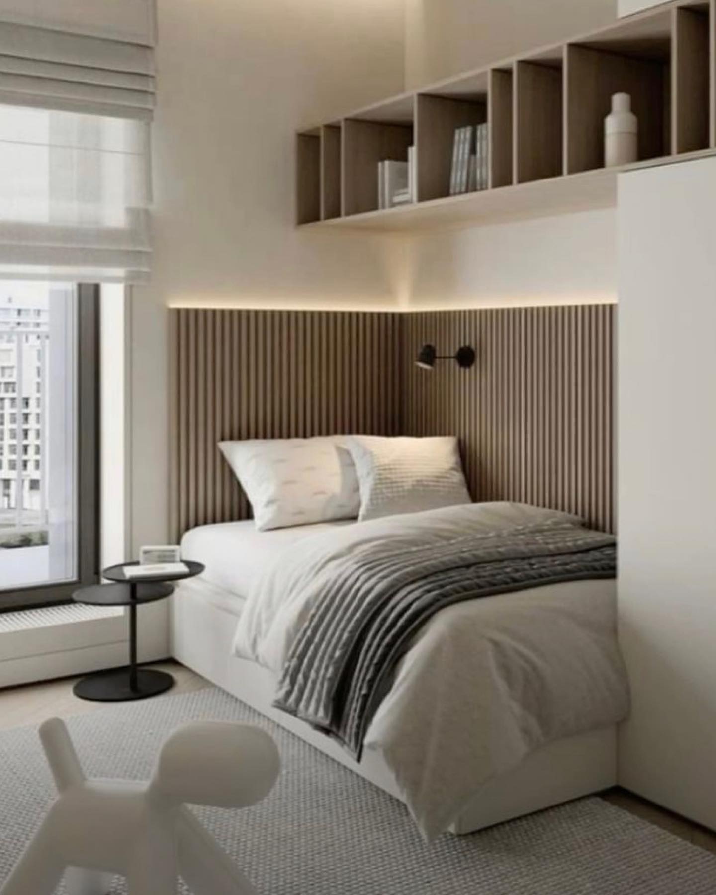 48. the Indigo Haze Of Serenity: a Cobalt Wall Accent with Brass Bed Frame