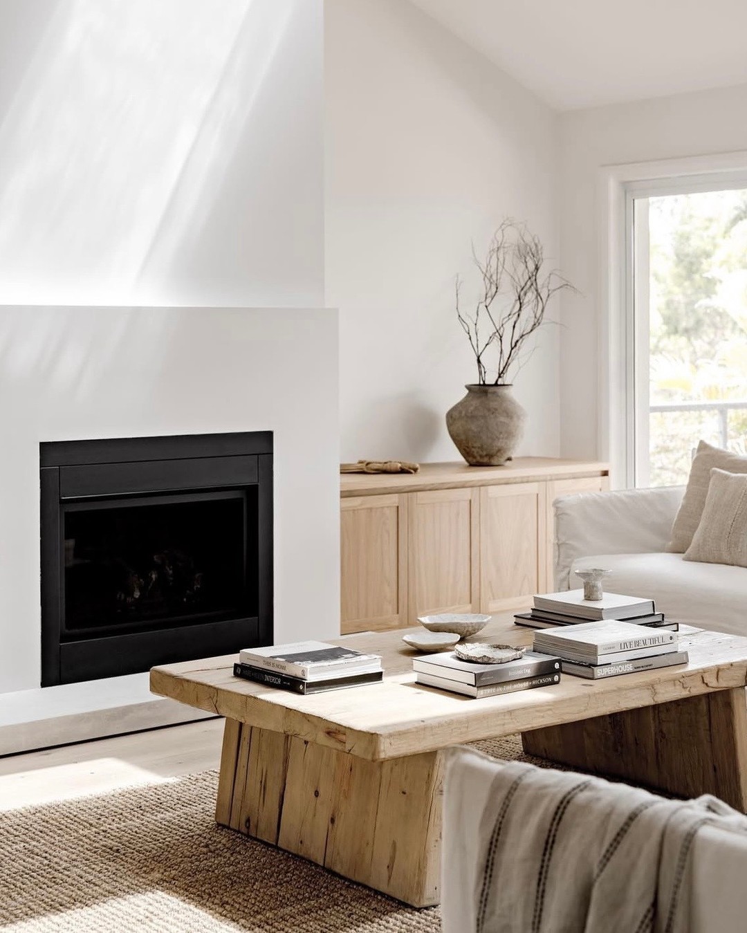 1. Sculpted Serenity: the Artful Blend Of Minimalism and Nature