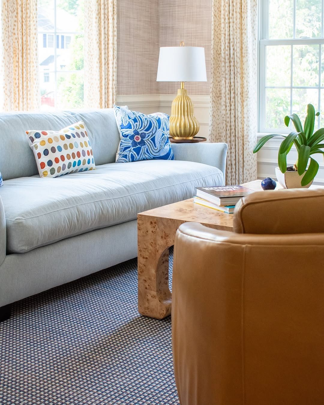 10. Cozy Elegance: a Modern Retreat with Unexpected Flair