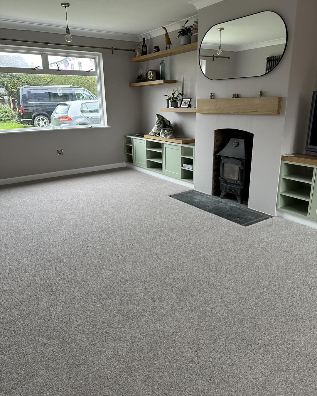 18. Serene Simplicity: a Fresh Take on Minimalist Comfort