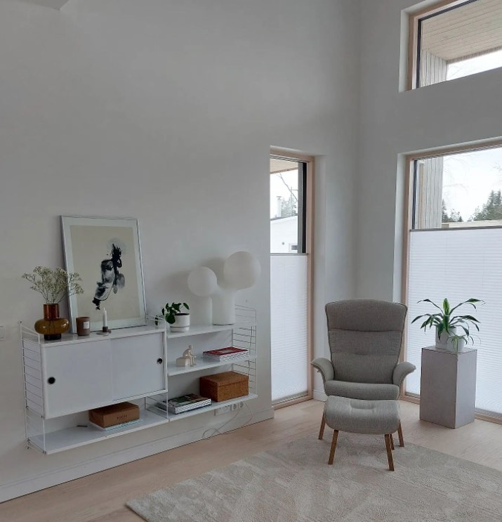 27. Whispers Of Minimalism: a Serene Sanctuary In White