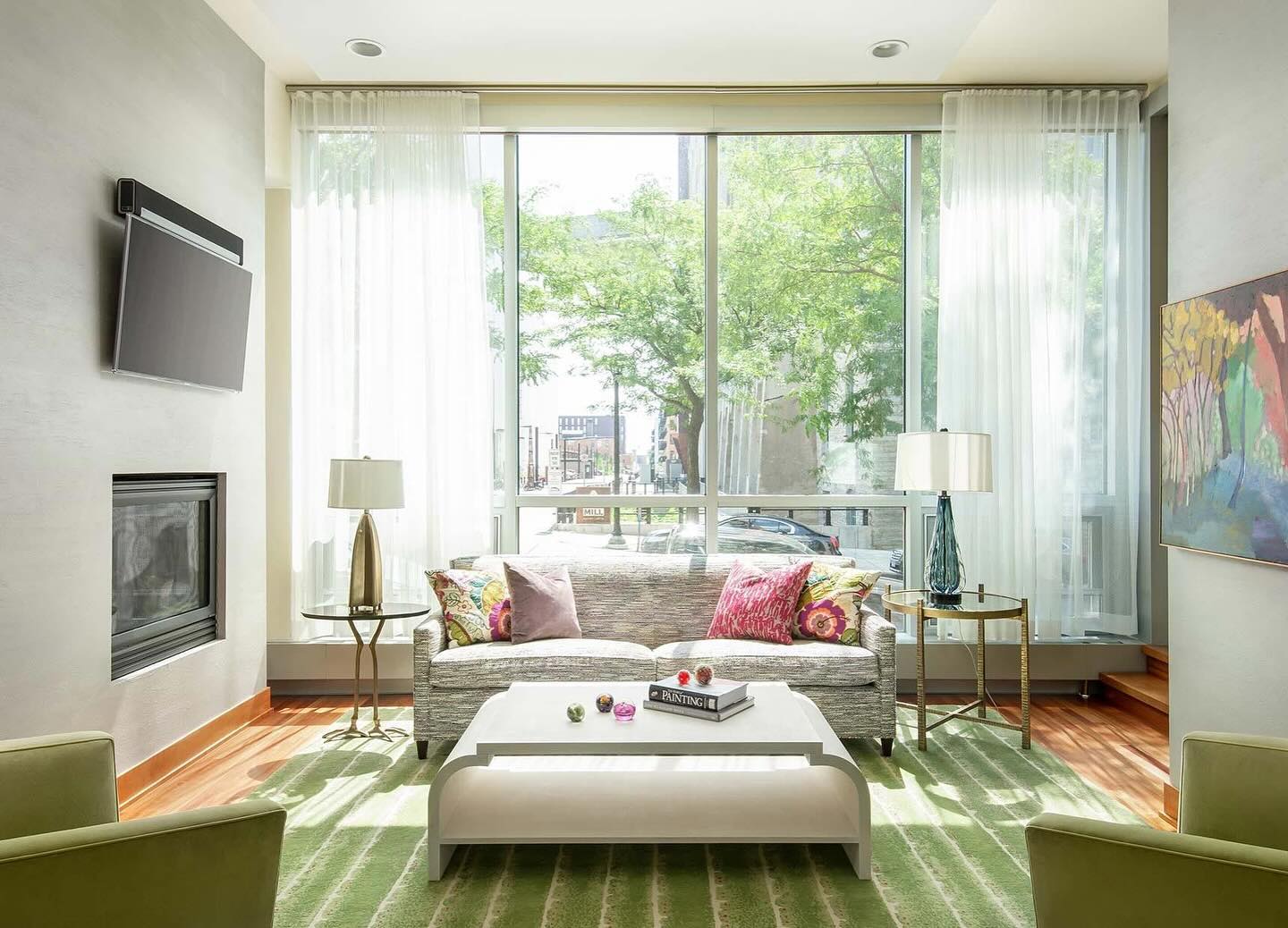 19. Luxe Serenity: a Carpeted Oasis Of Color and Light