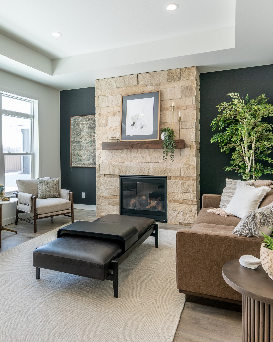 15. Chic Contrast: Modern Elegance Meets Rustic Warmth