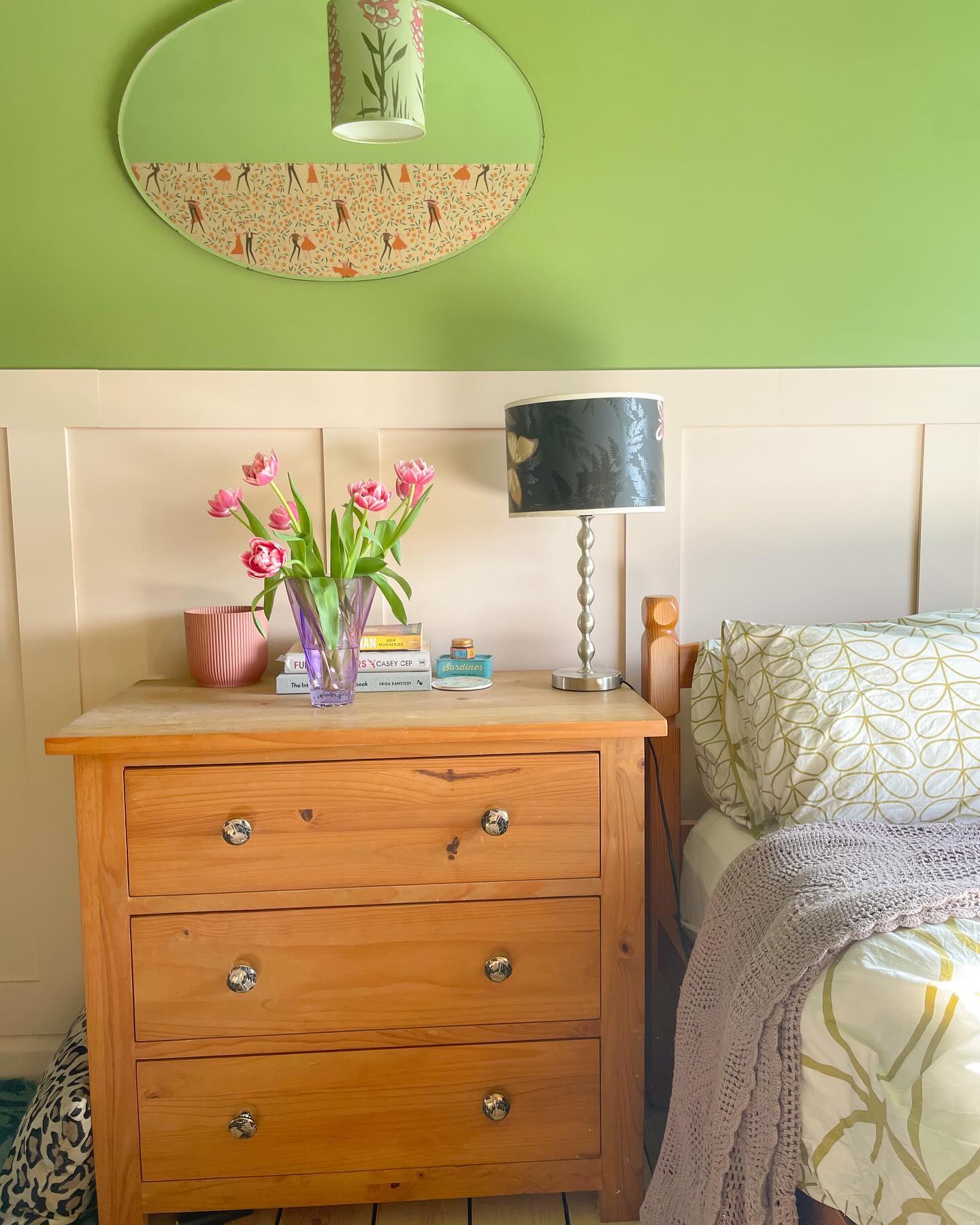 56. the Moonlit Canopy Bed with Starry Night Wall Art