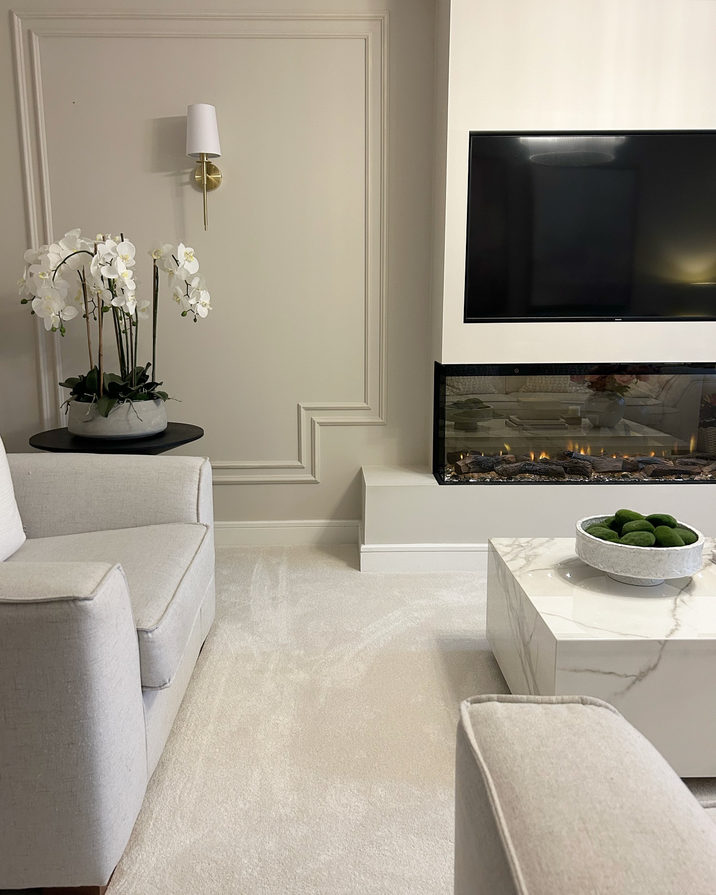 34. Whispers Of Elegance: a Timeless Carpeted Retreat