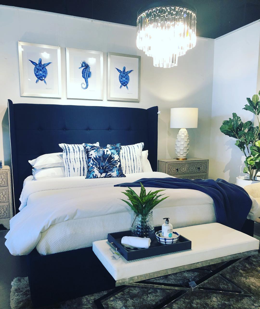 5. Sunlit Driftwood Accents Meet Indigo Ocean Waves In Coastal Retreat