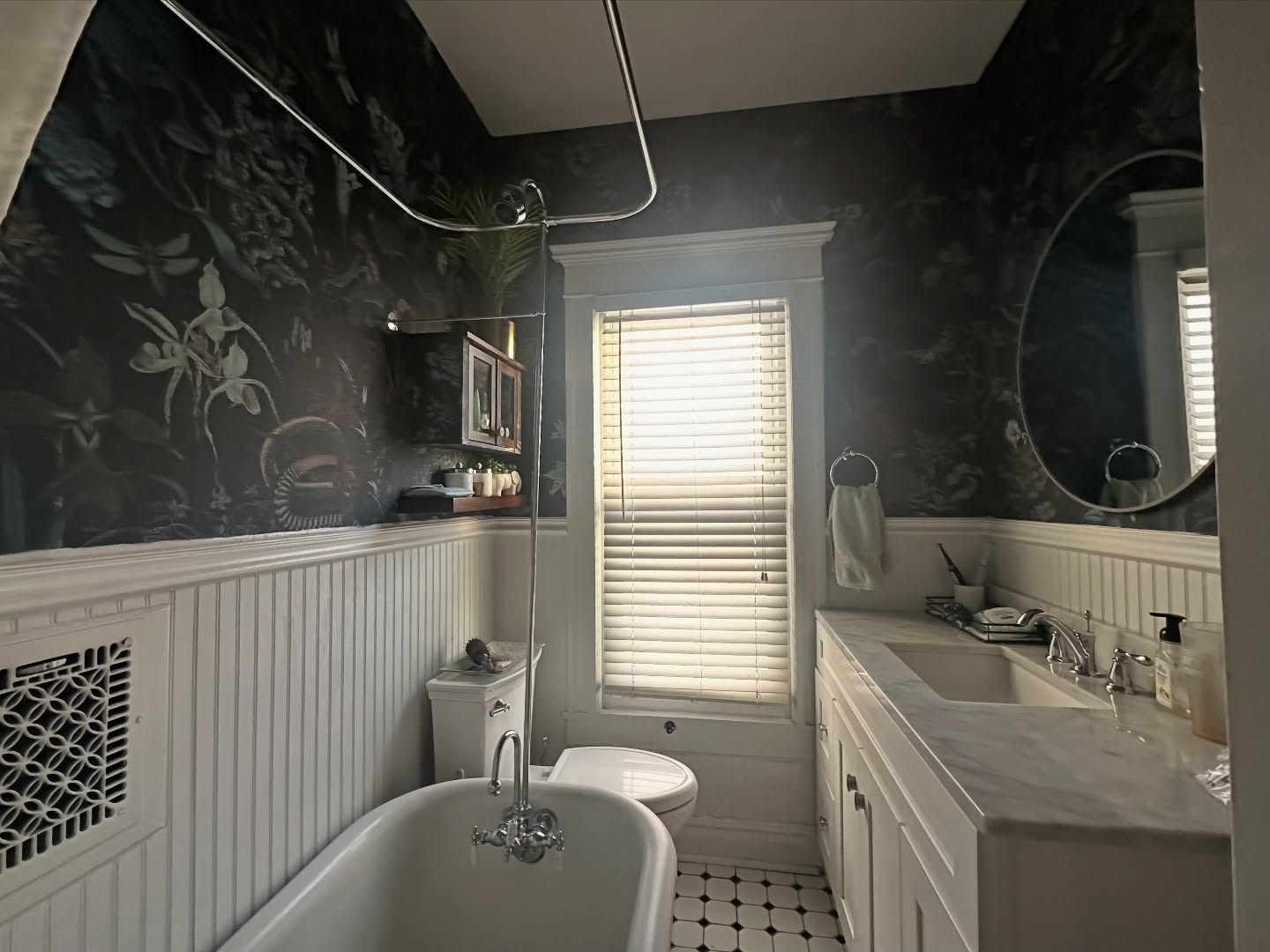 8. Sapphire Waves and Golden Sands: a Coastal Retreat In Your Bathroom