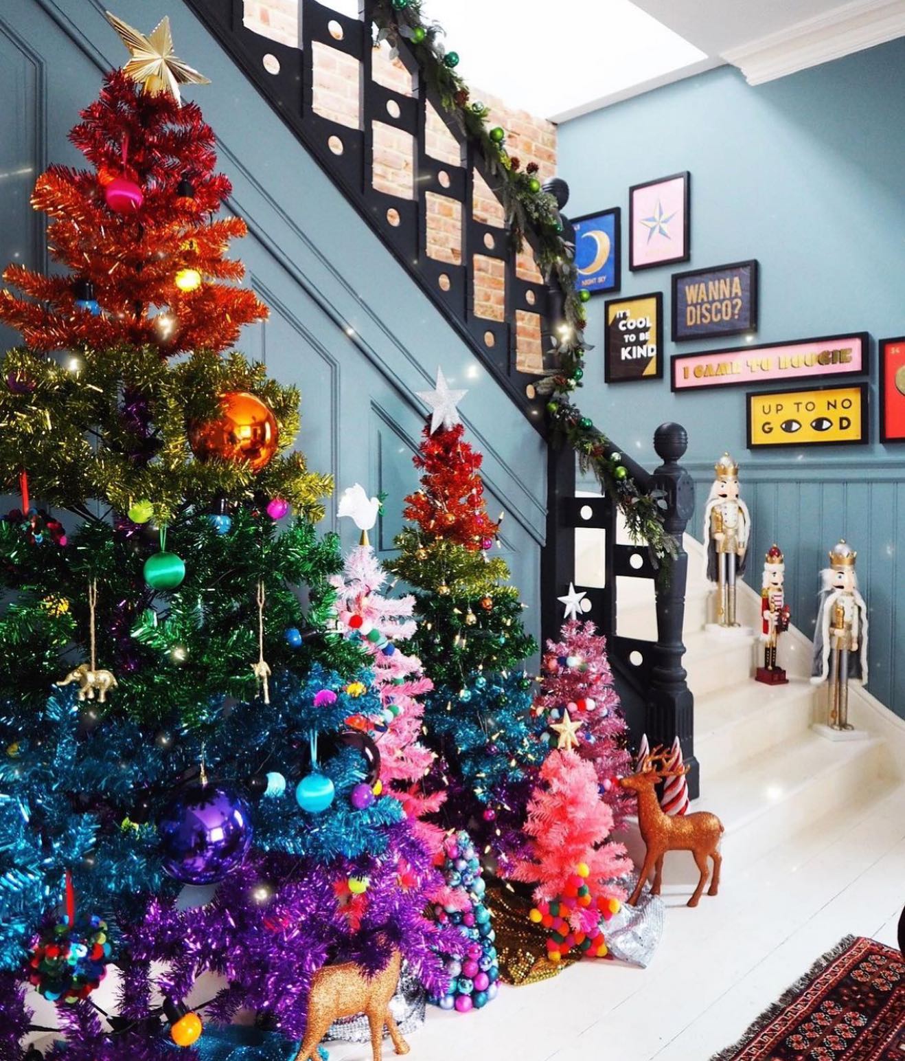 14. Crimson Ribbon Cascade: a Festive Hallway Garland