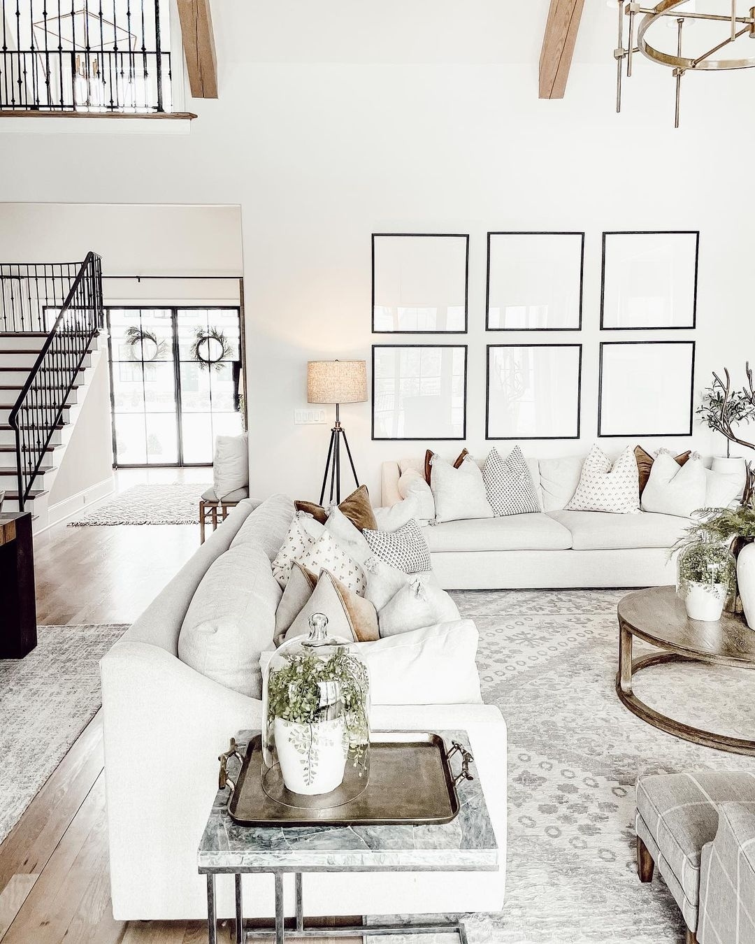 20. a Sunlit Dance Of Reclaimed Wood and Eclectic Quilts