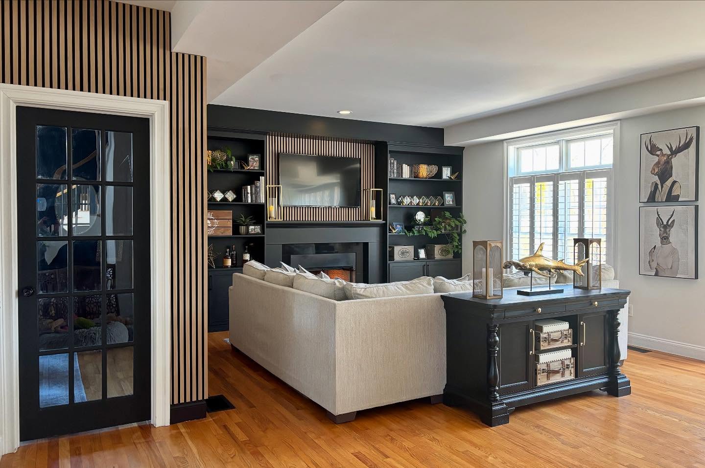 21. a Symphony Of Teal and Wood: the Geometric Accent Wall