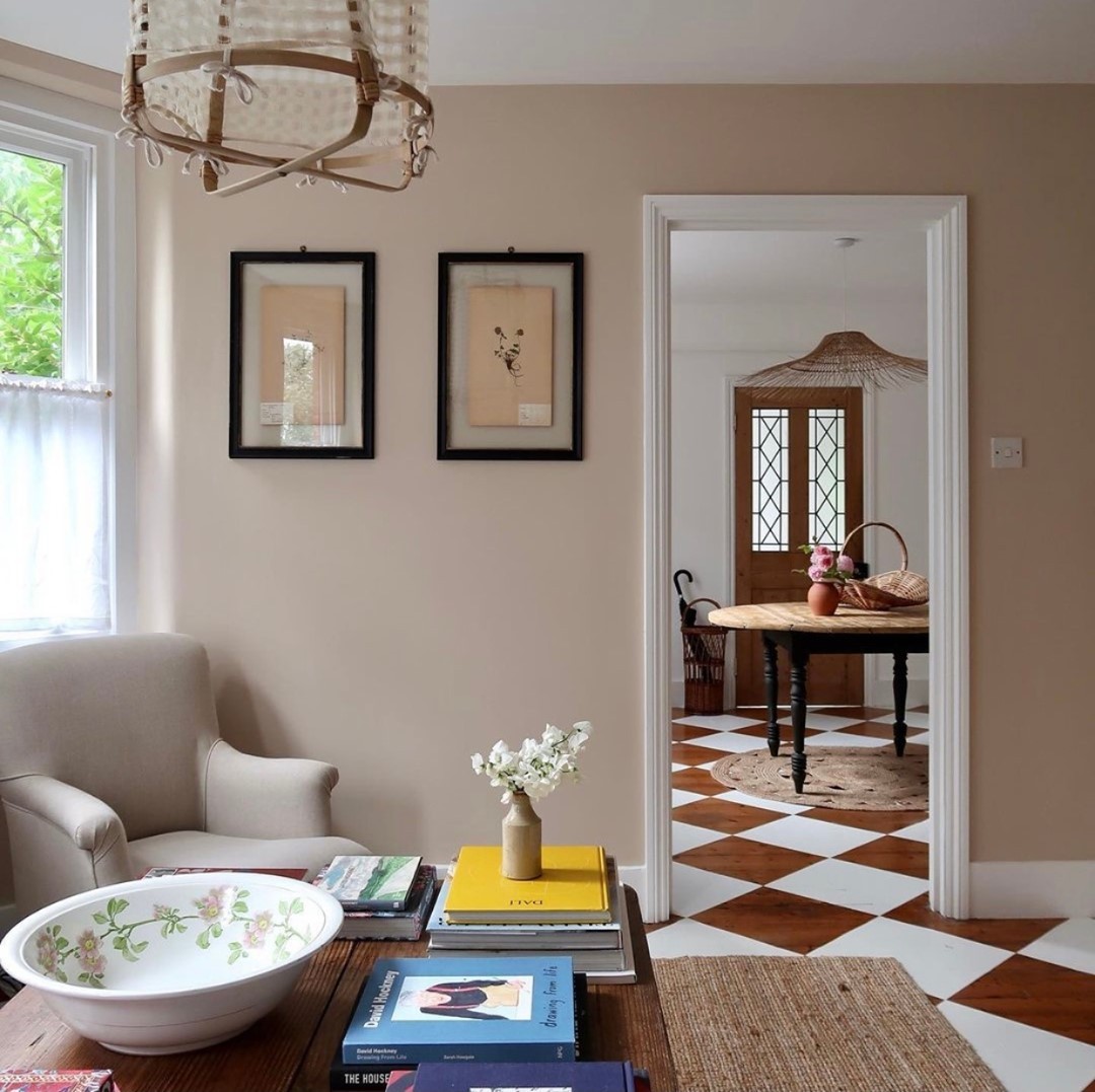 9. Sunlit Serenity: a Living Room with a Jute Rug and Geometric Wall Art