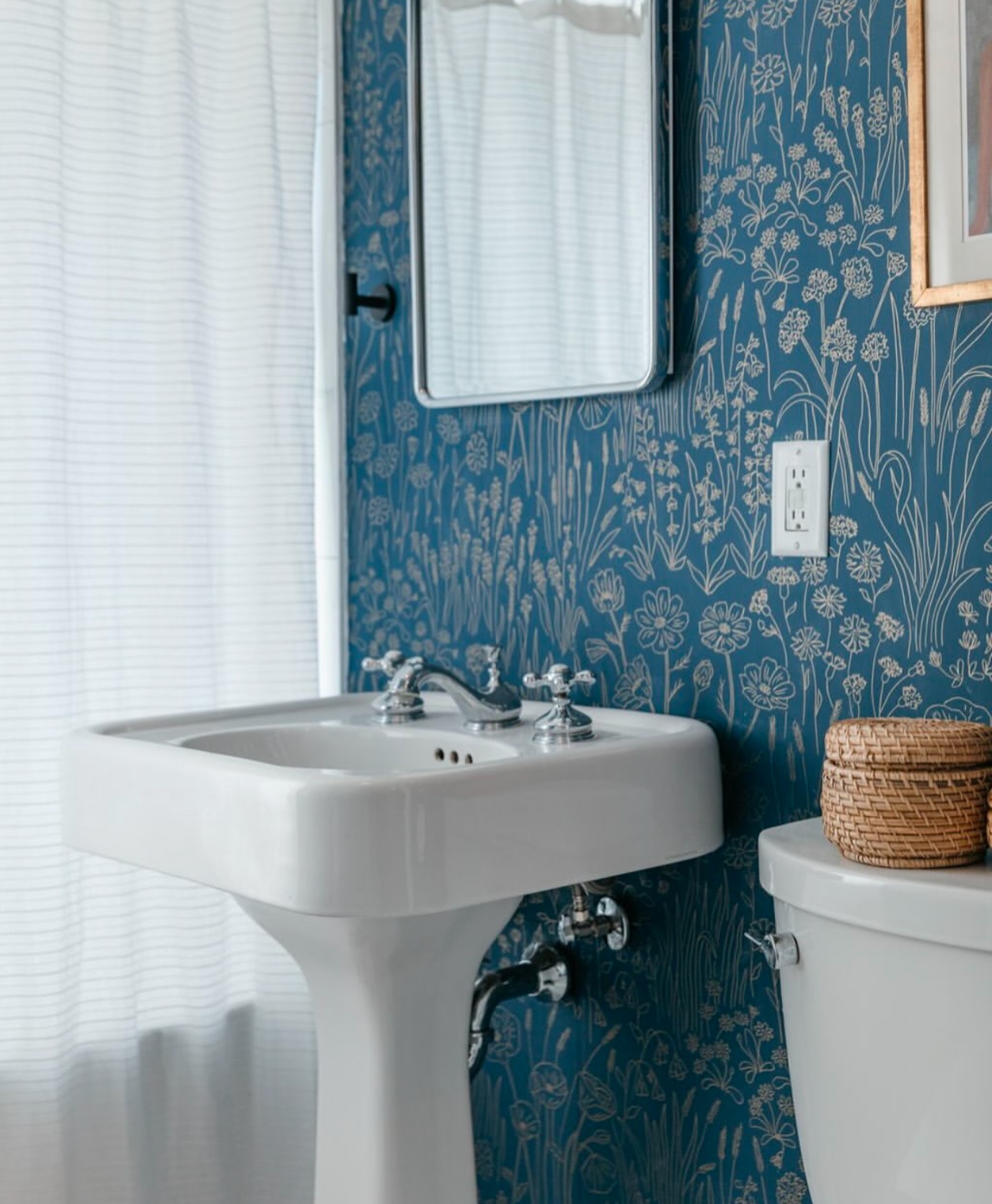 15. Moonlit Mosaic: Reflective Tiles with Intricate Geometric Patterns