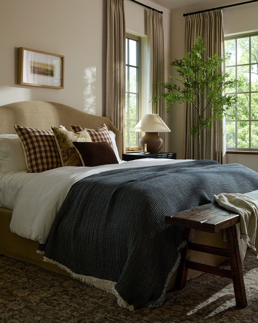 5. the Mossy Canopy Bed with Geometric Wall Accents