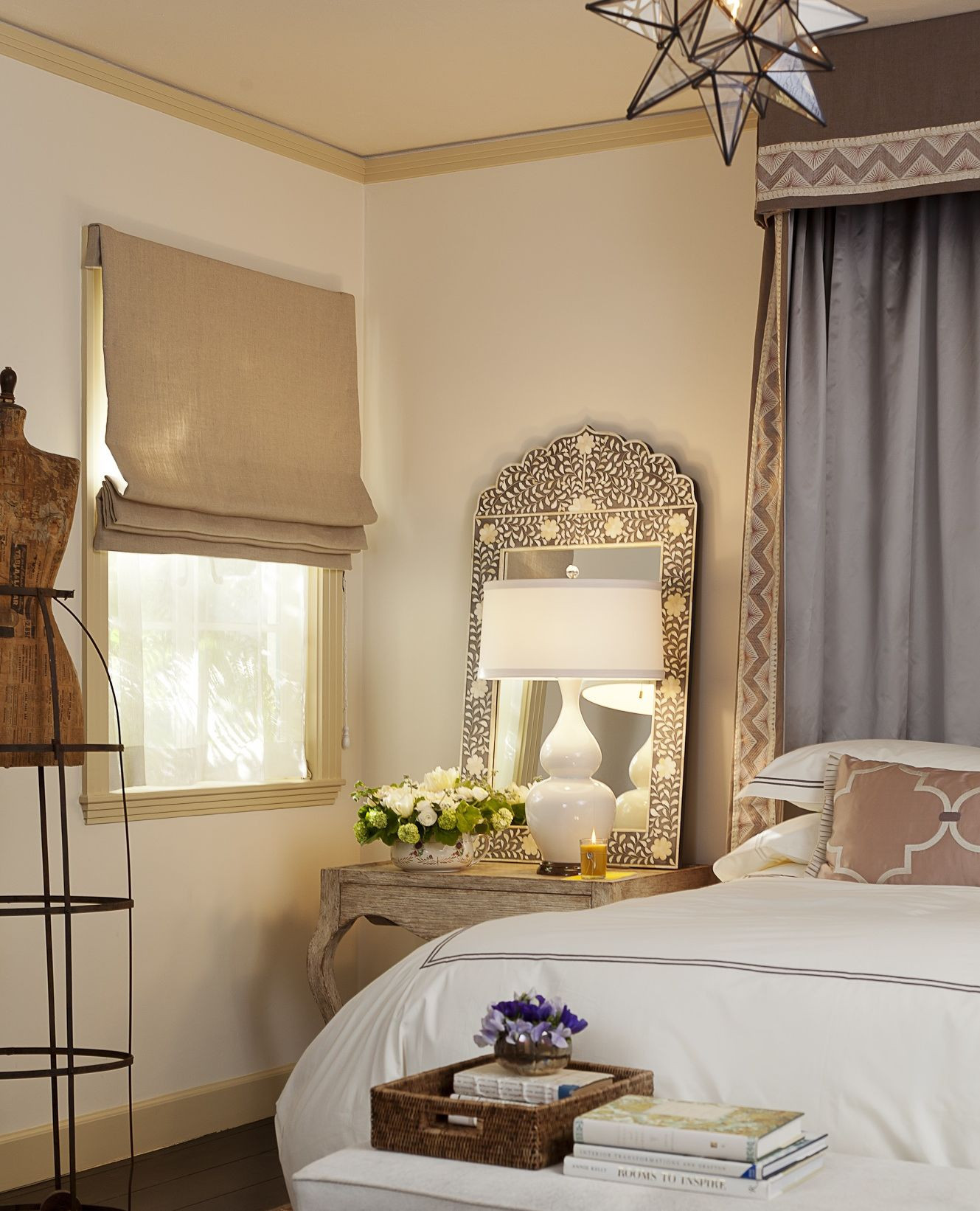 33. the Lavender Lace Canopy Over Vintage Rose Bedding