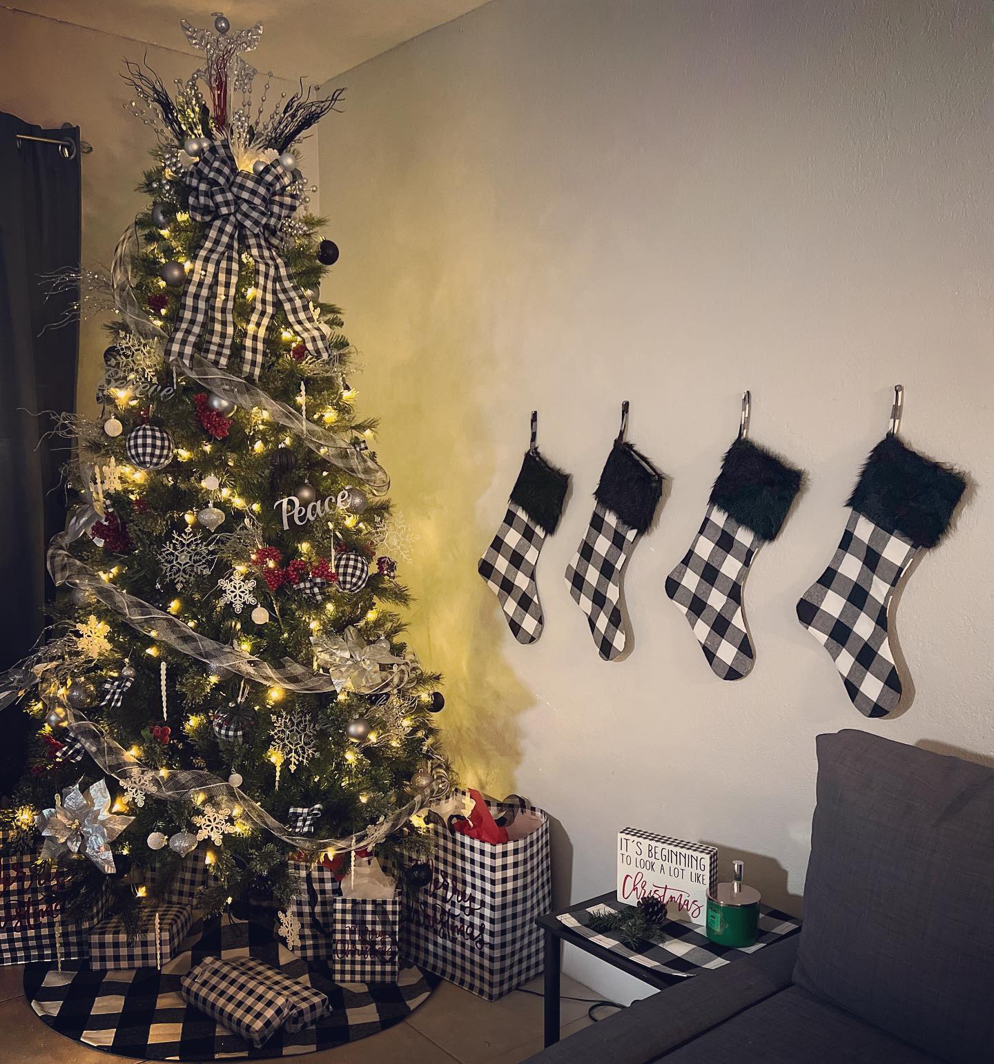 19. Snow-dusted Pinecones and Ribbon-wrapped Ornaments on a Classic Mantelpiece