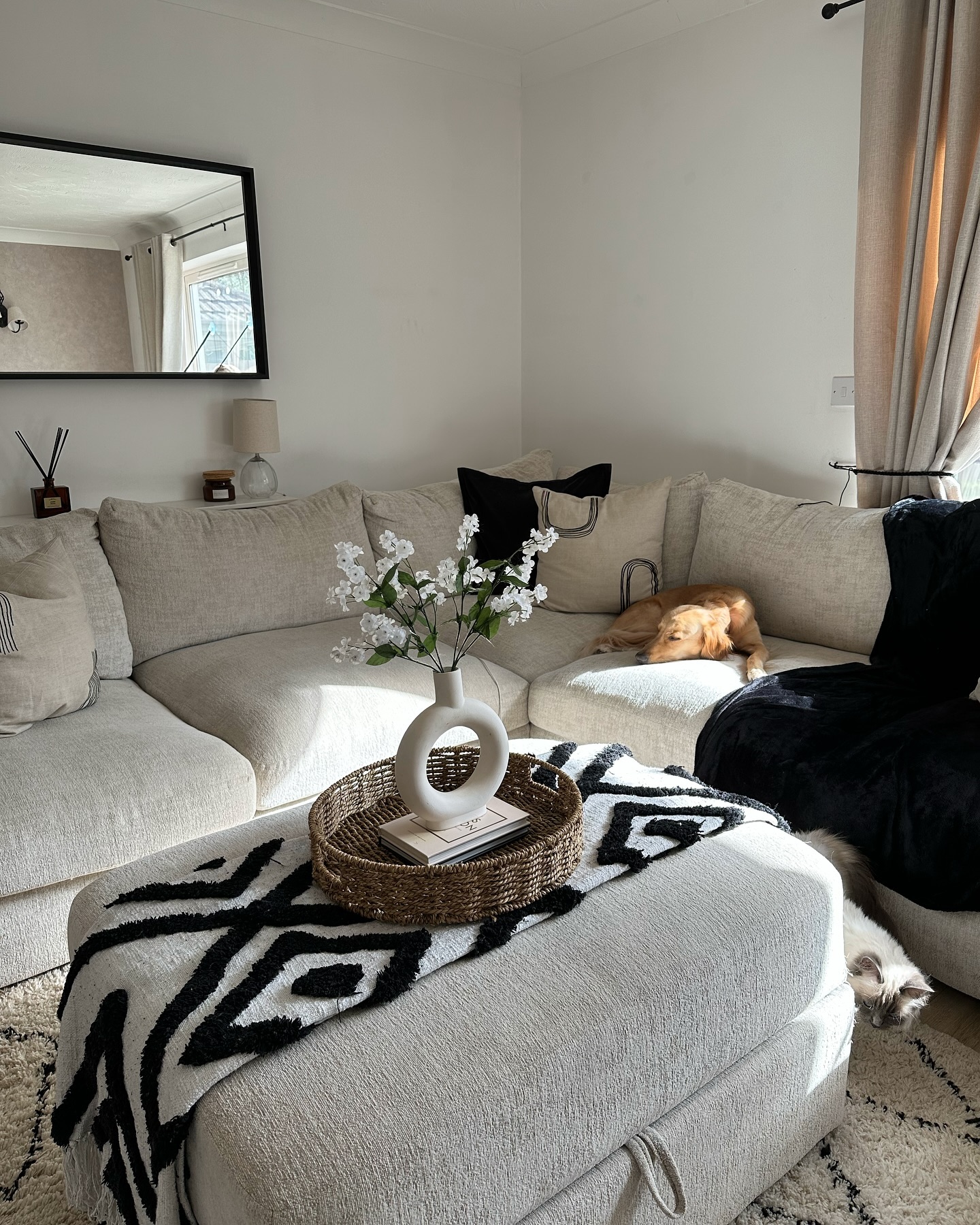 49. Moonlit Waves and Wooden Whispers: a Living Room Where Nature Meets Night