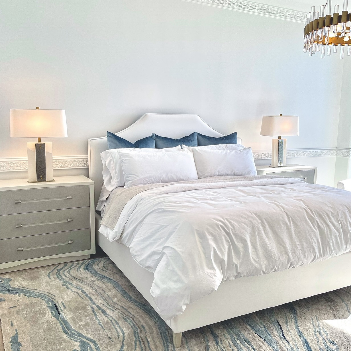 30. Coastal Breeze Meets Bohemian Rhapsody with Driftwood Canopy Bed