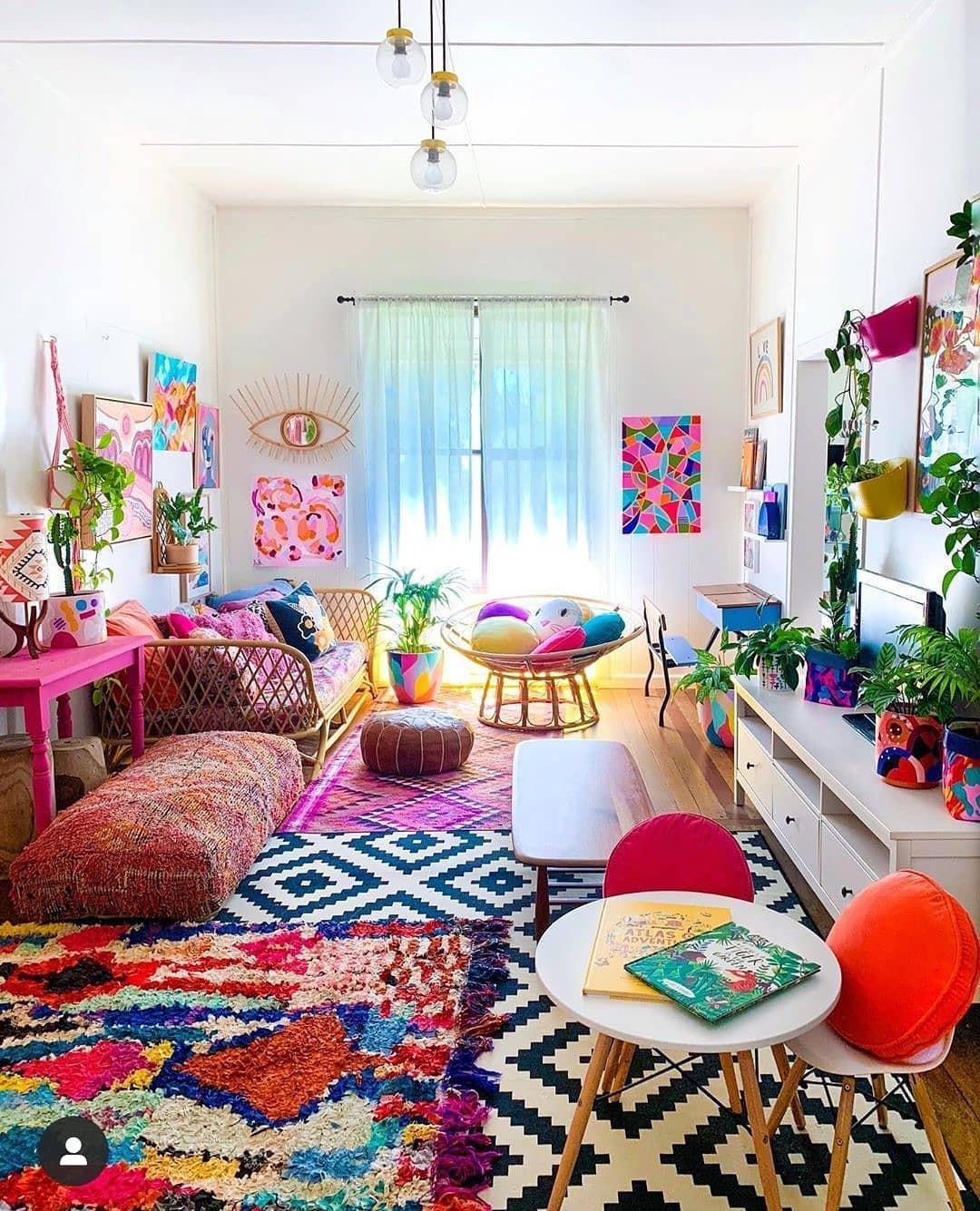 30. the Crimson Sofa and Geometric Shelves Nook In a Teal-walled Haven