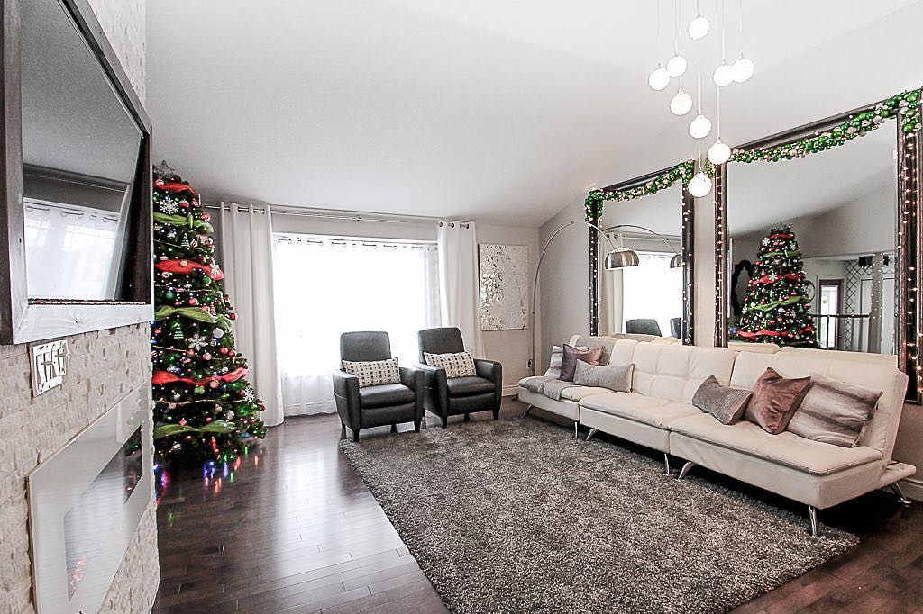 1. Crimson Cranberries and Golden Glow: a Festive Mantelpiece Masterpiece