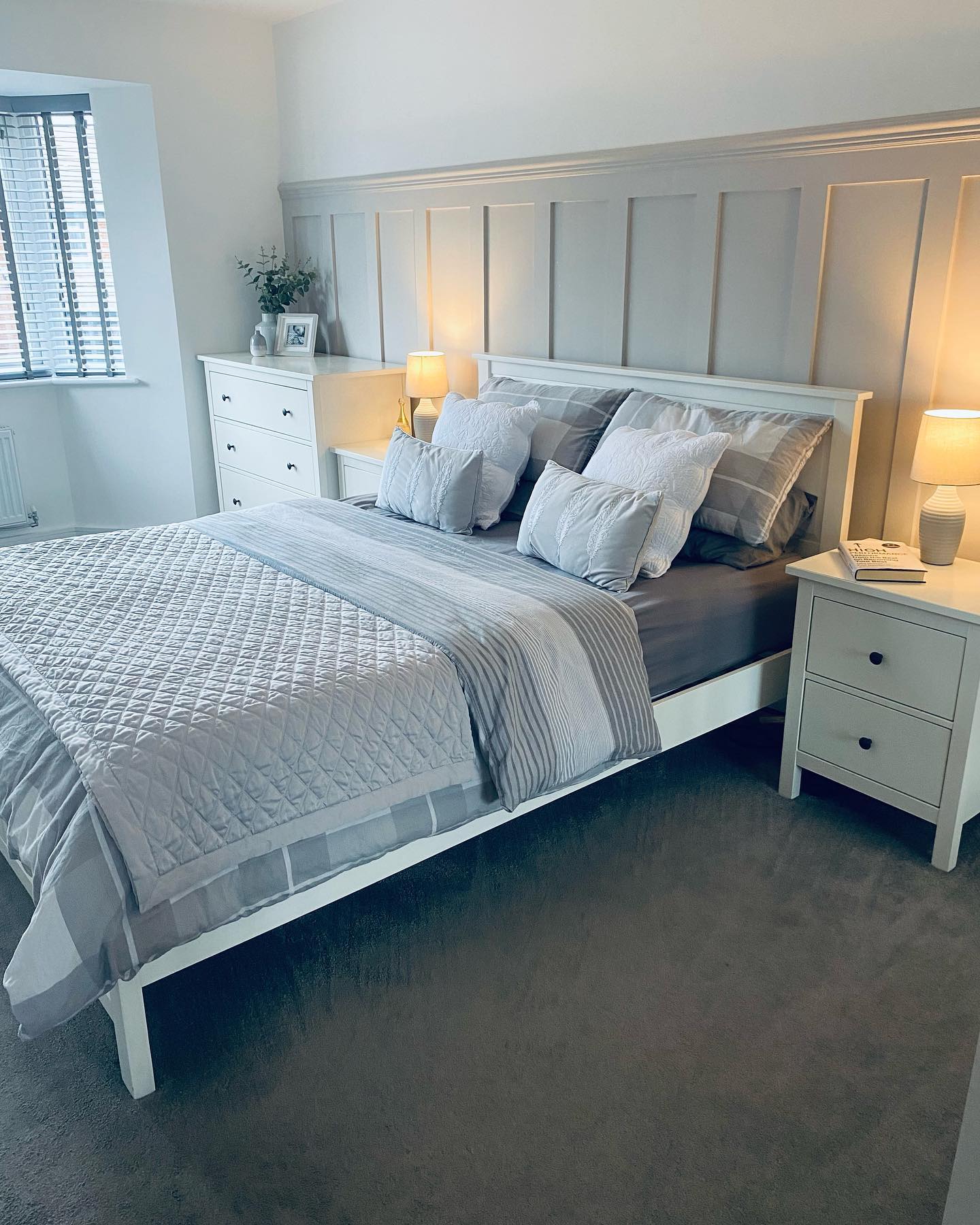 26. Moonlit Waves and Wood: a Bedroom with a Coastal Twist