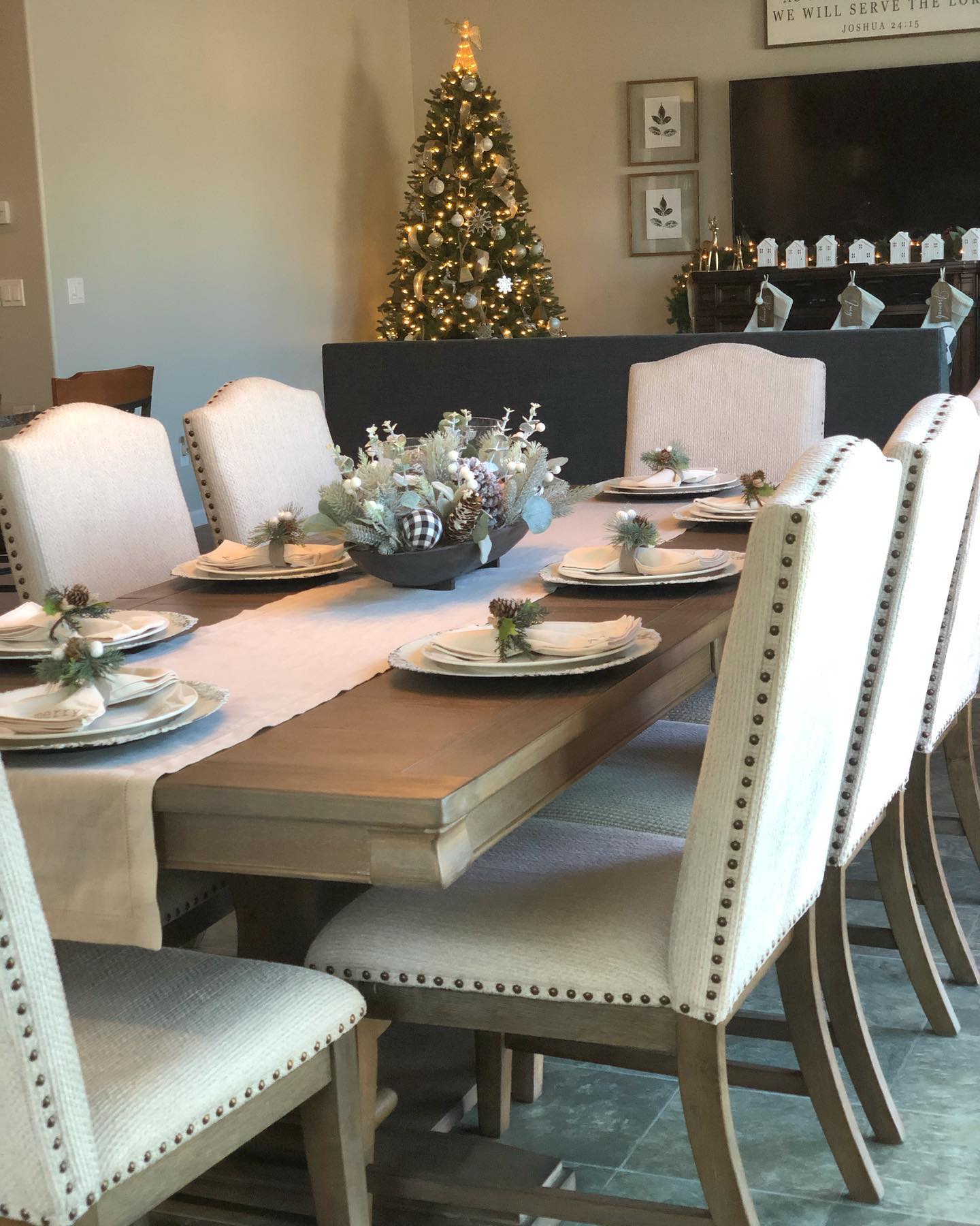 4. Crimson Ribbons and Golden Pine Cones: a Festive Table Setting