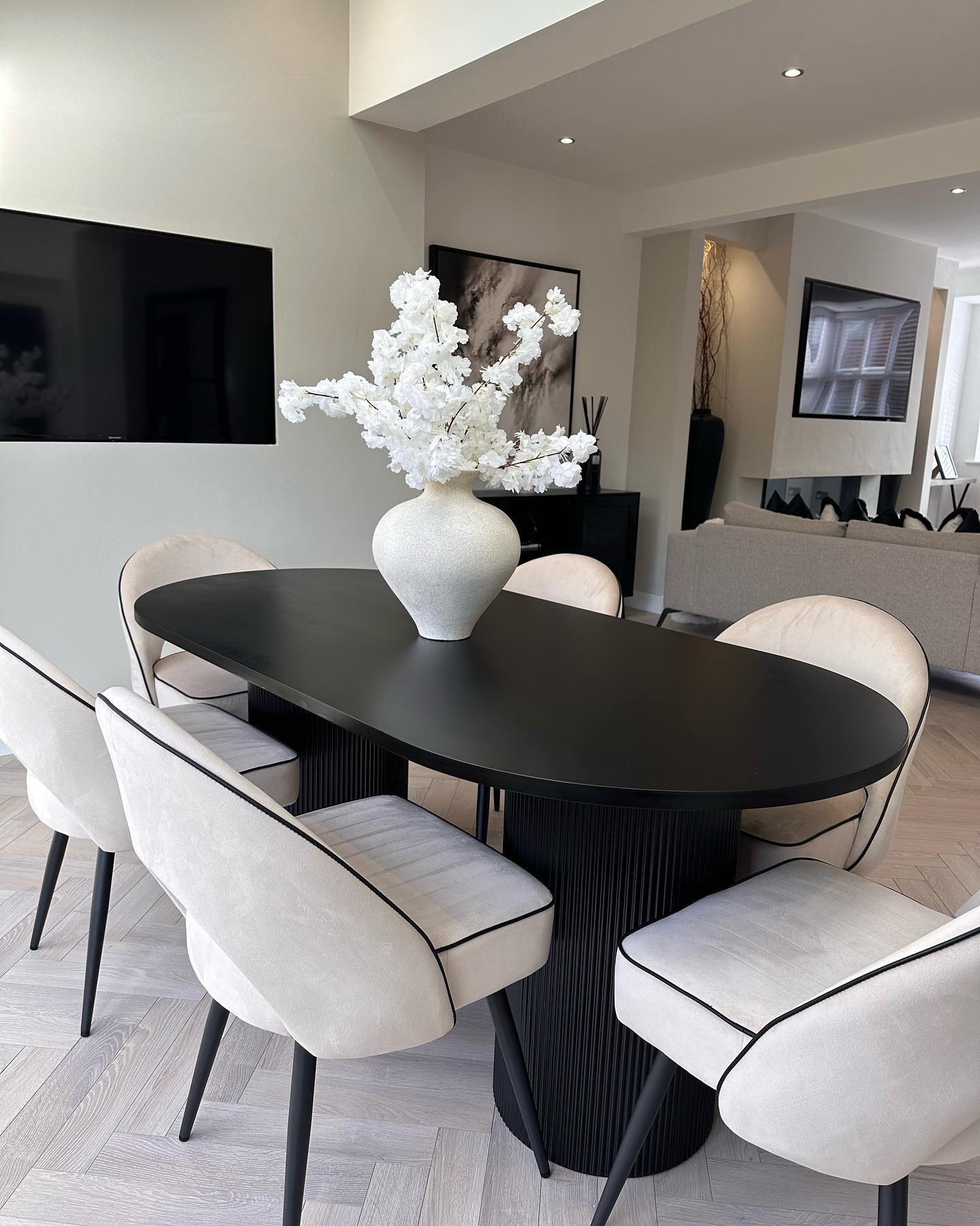 17. Mid-century Meets Marbled Elegance: a Dining Table with Butterfly Legs and Geometric Inlay
