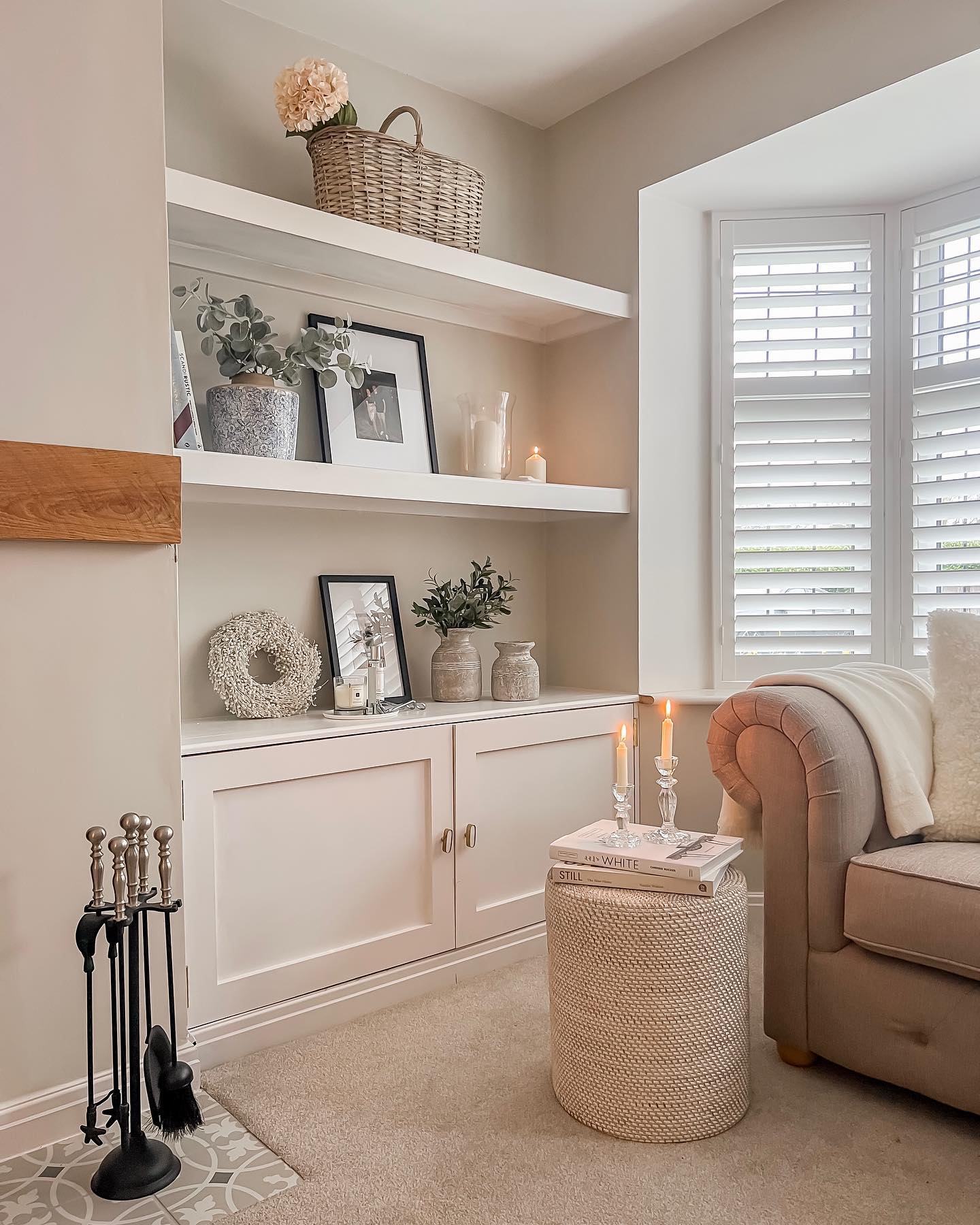 19. Geometric Harmony: Hexagonal Shelves with Floating Book Display