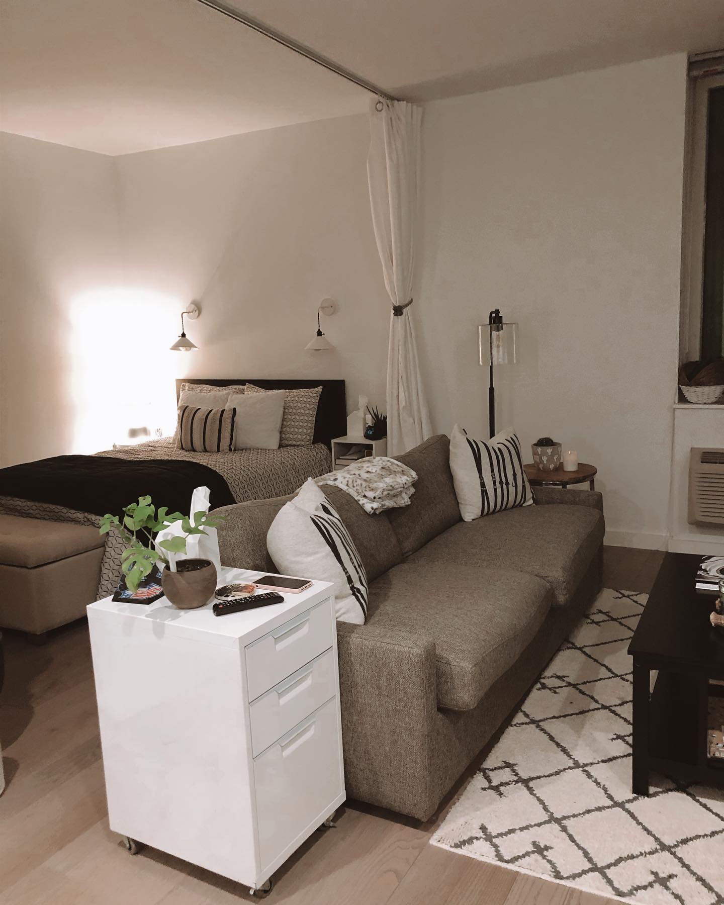 30 Studio Apartment Layout Ideas – VivyNest