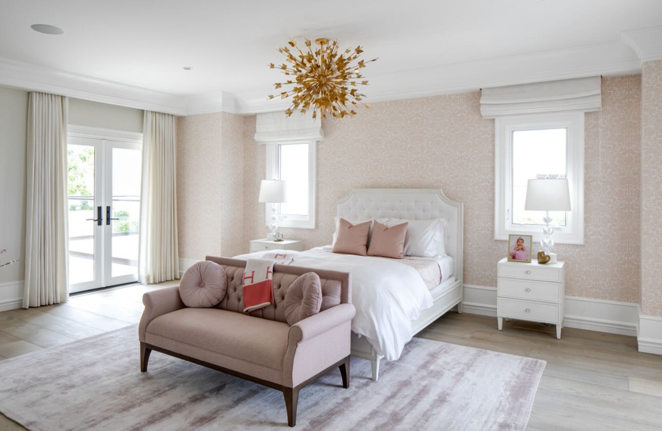 4. Soft Lavender Glow: the Bedside String Lights and Macrame Dreamcatcher Ensemble