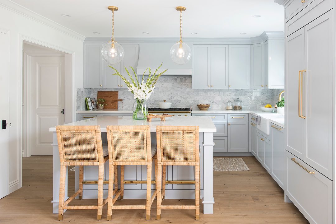20. the Mosaic Tiles and Copper Accents Kitchen Nook