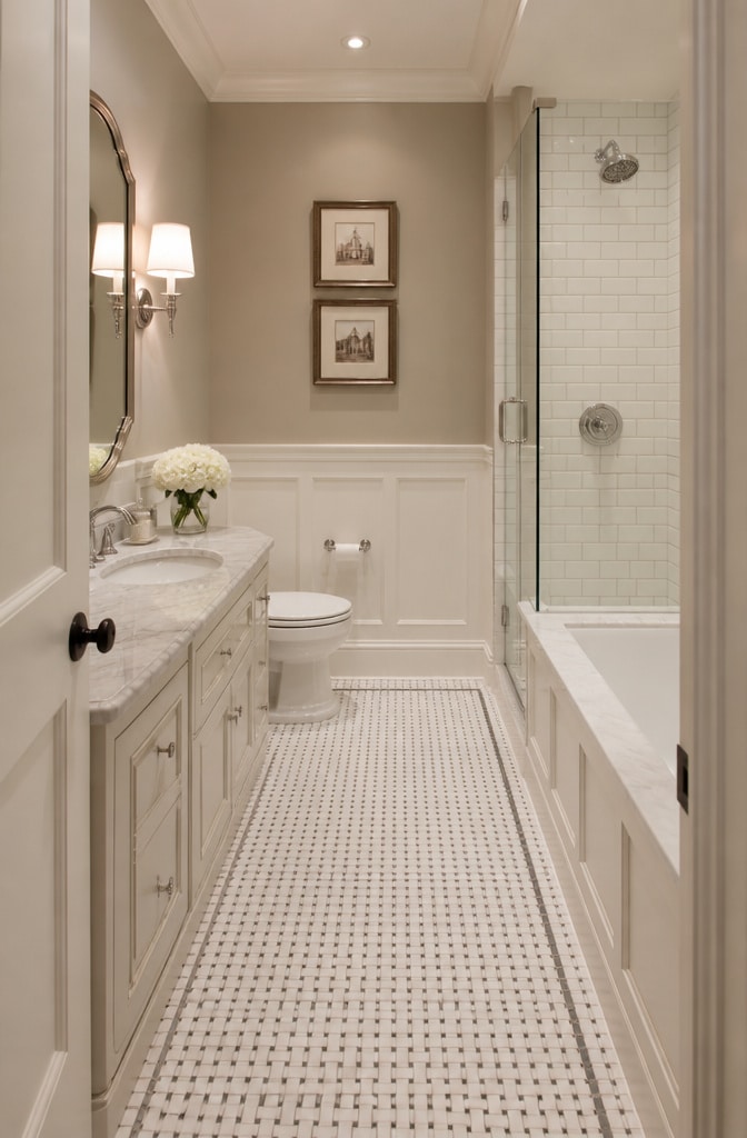 Classic Traditional Guest Bathroom